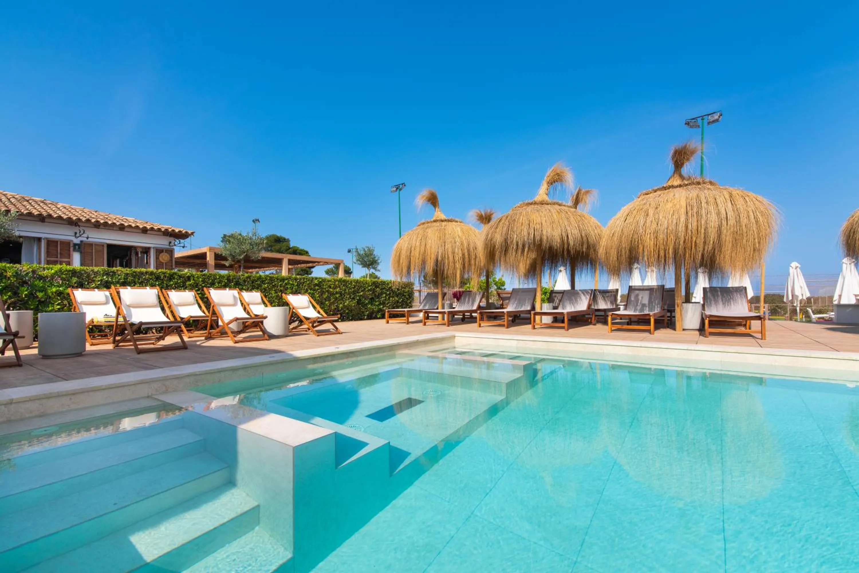 Swimming pool in Hotel Na Taconera