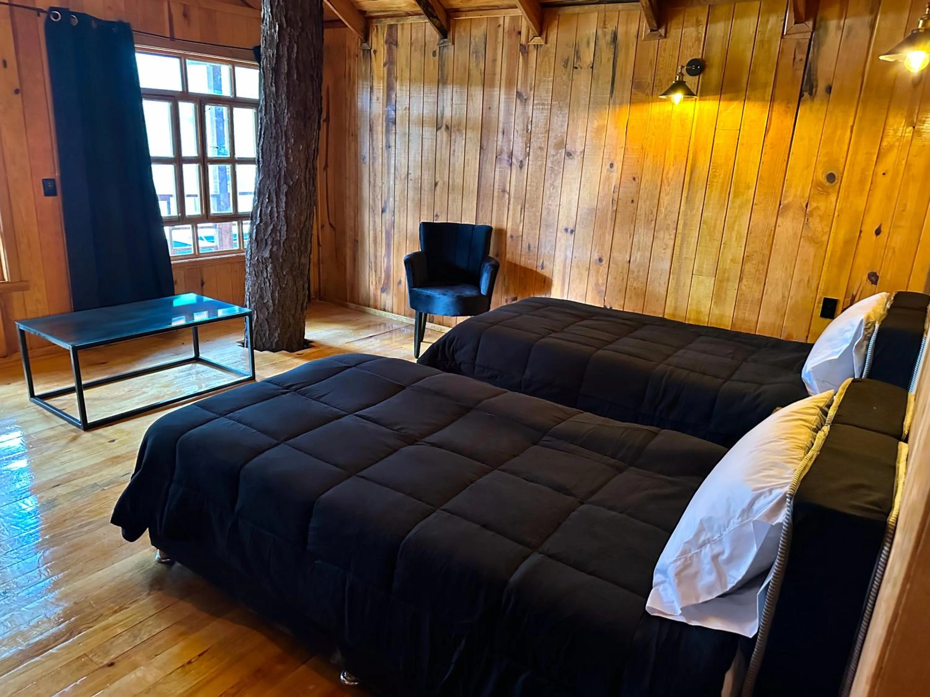 Photo of the whole room, Bed in PINE TREE Mazamitla Hotel Boutique & Cabañas