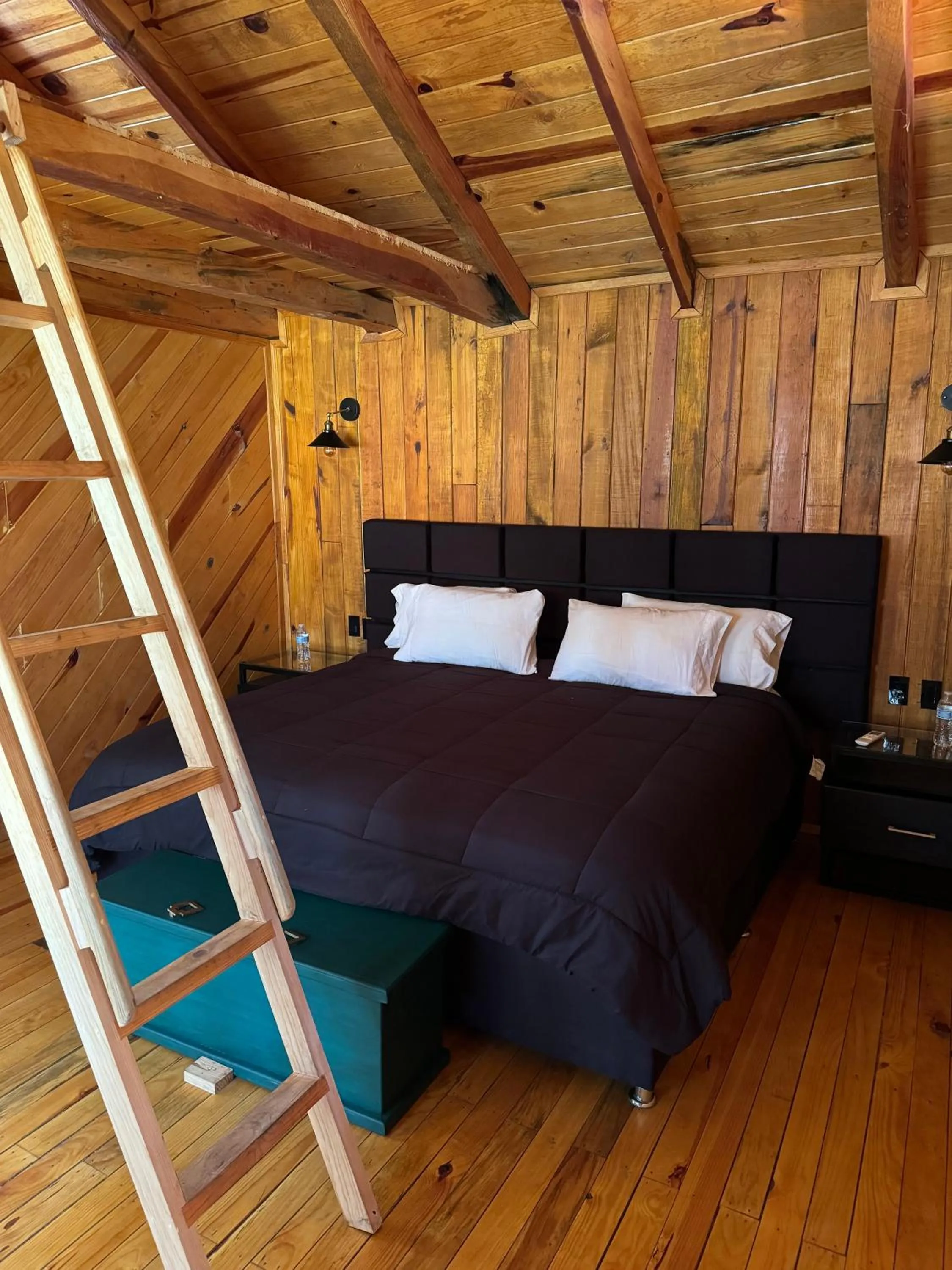 Bed in PINE TREE Mazamitla Hotel Boutique & Cabañas