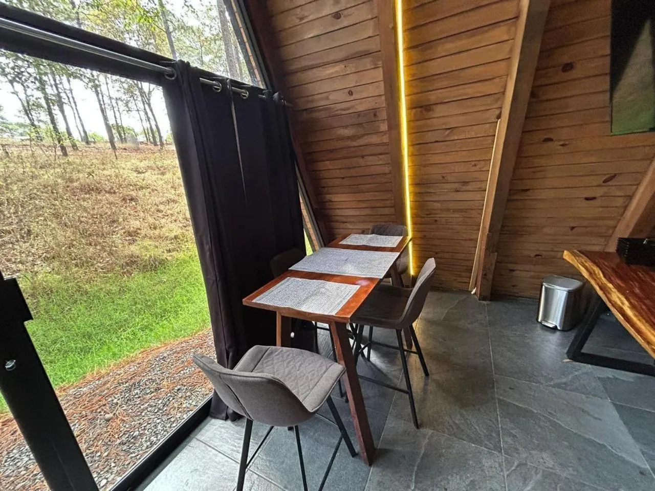 Dining area in PINE TREE Mazamitla Hotel Boutique & Cabañas