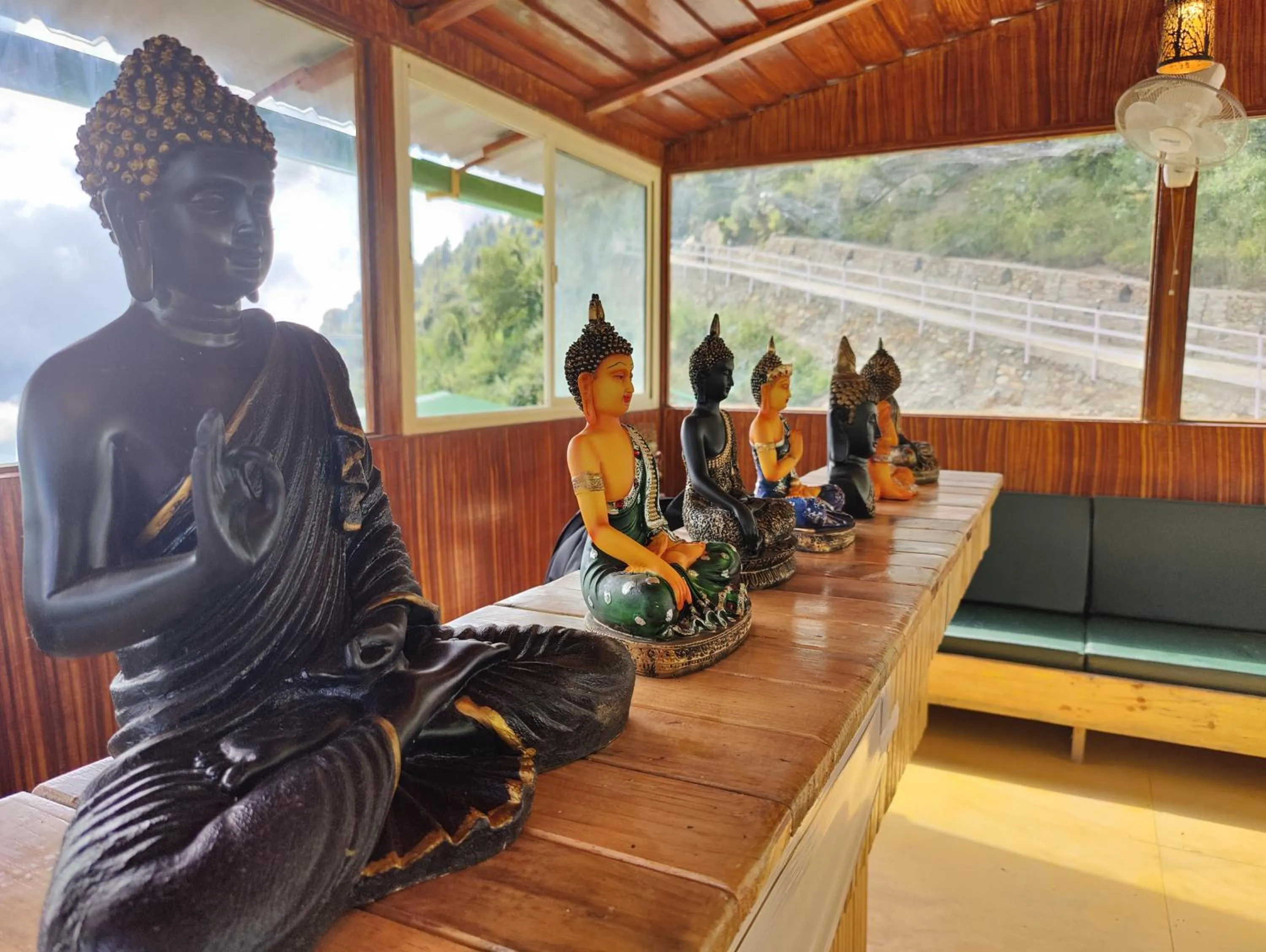 Natural landscape in LaSerene The Cottage - Pangoot