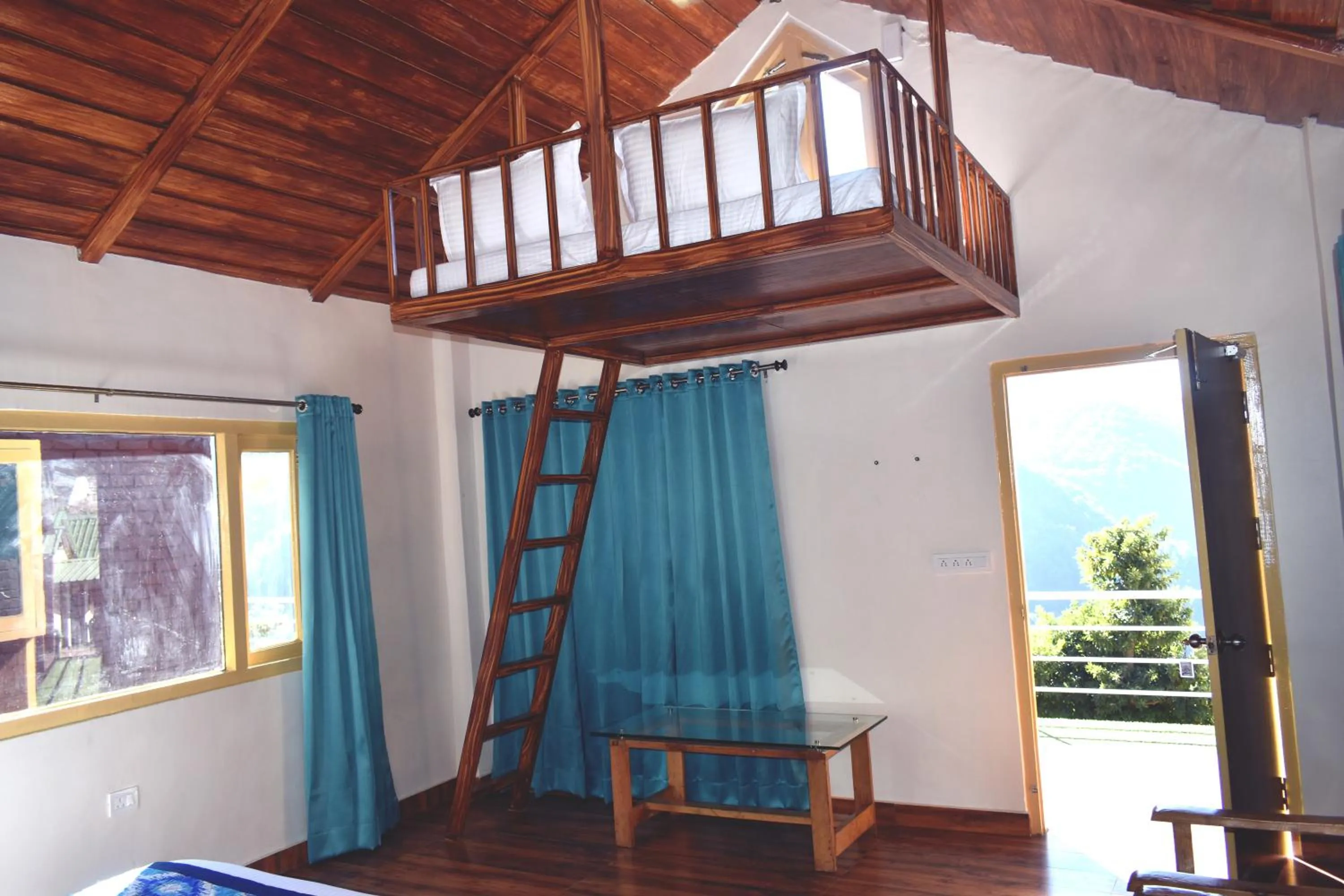 bunk bed in LaSerene The Cottage - Pangoot