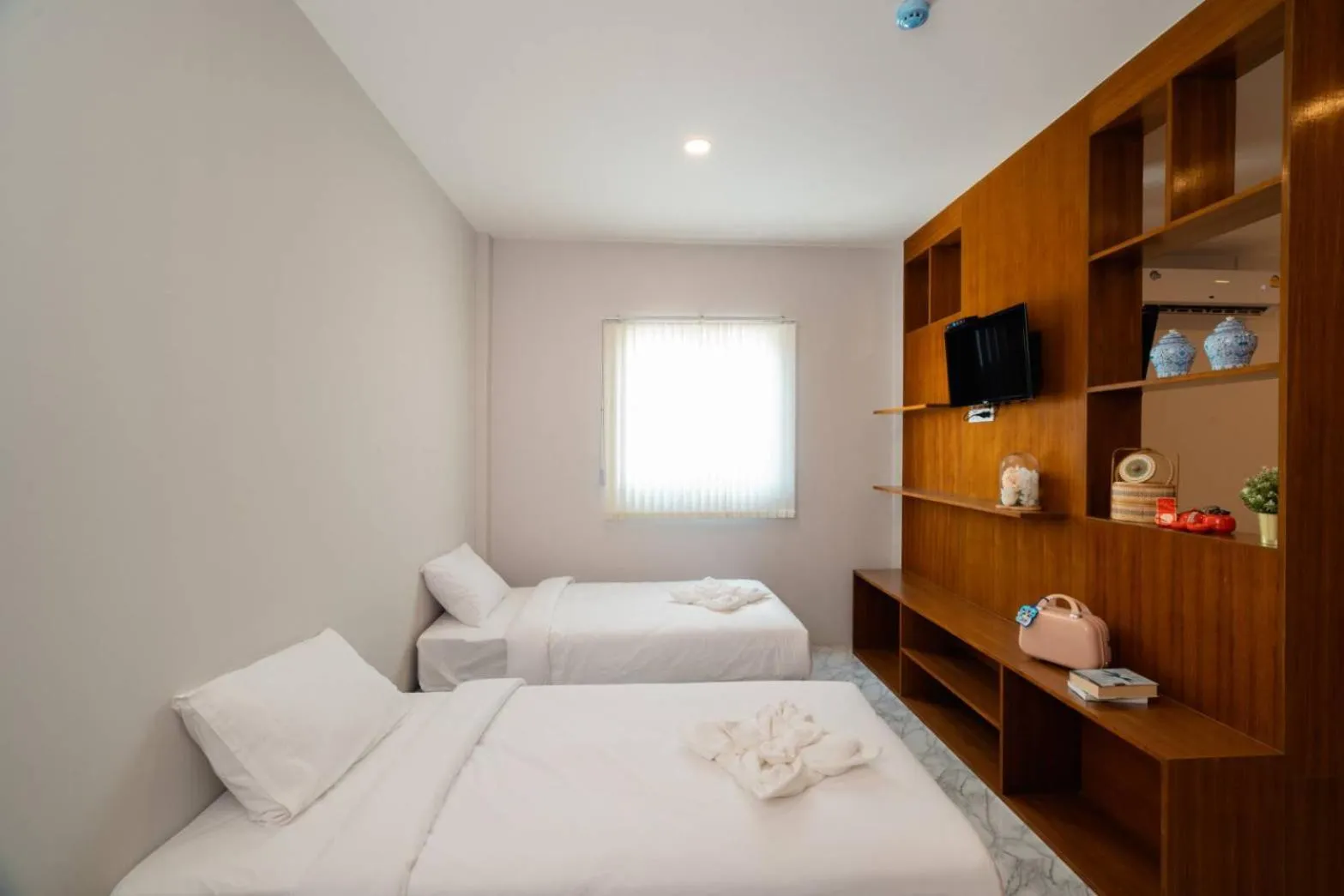 Bed in Terminal 58 Airport