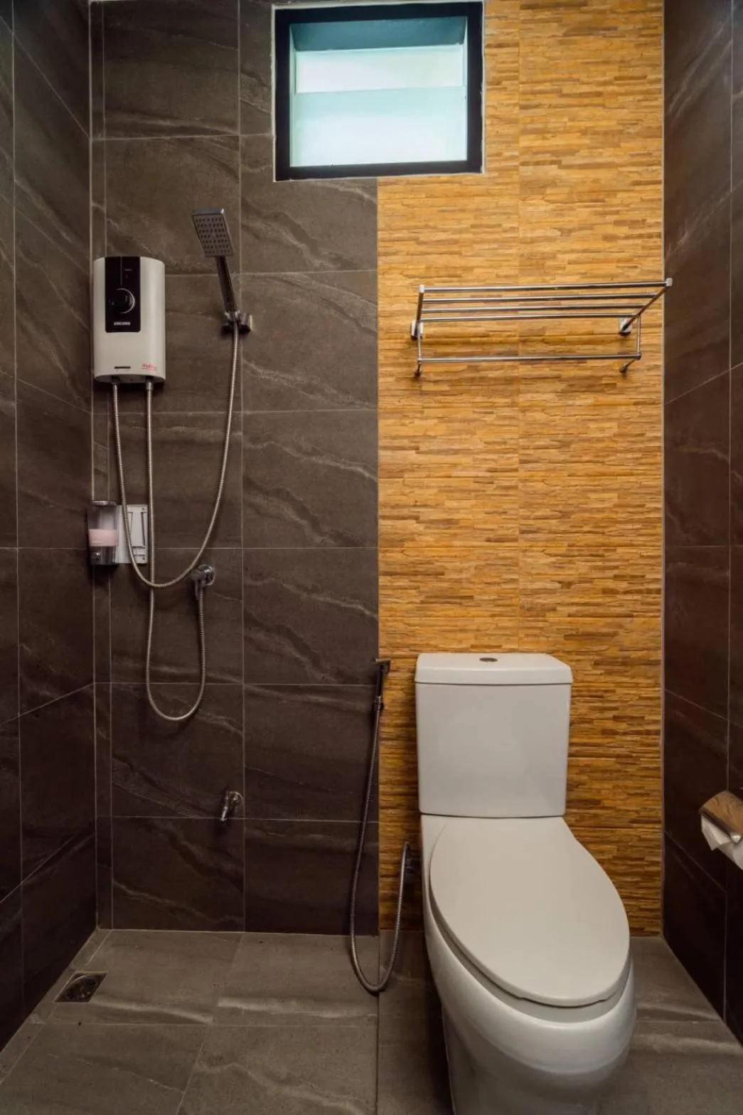 Toilet in Terminal 58 Airport