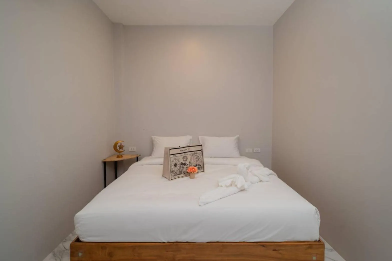 Bed in Terminal 58 Airport