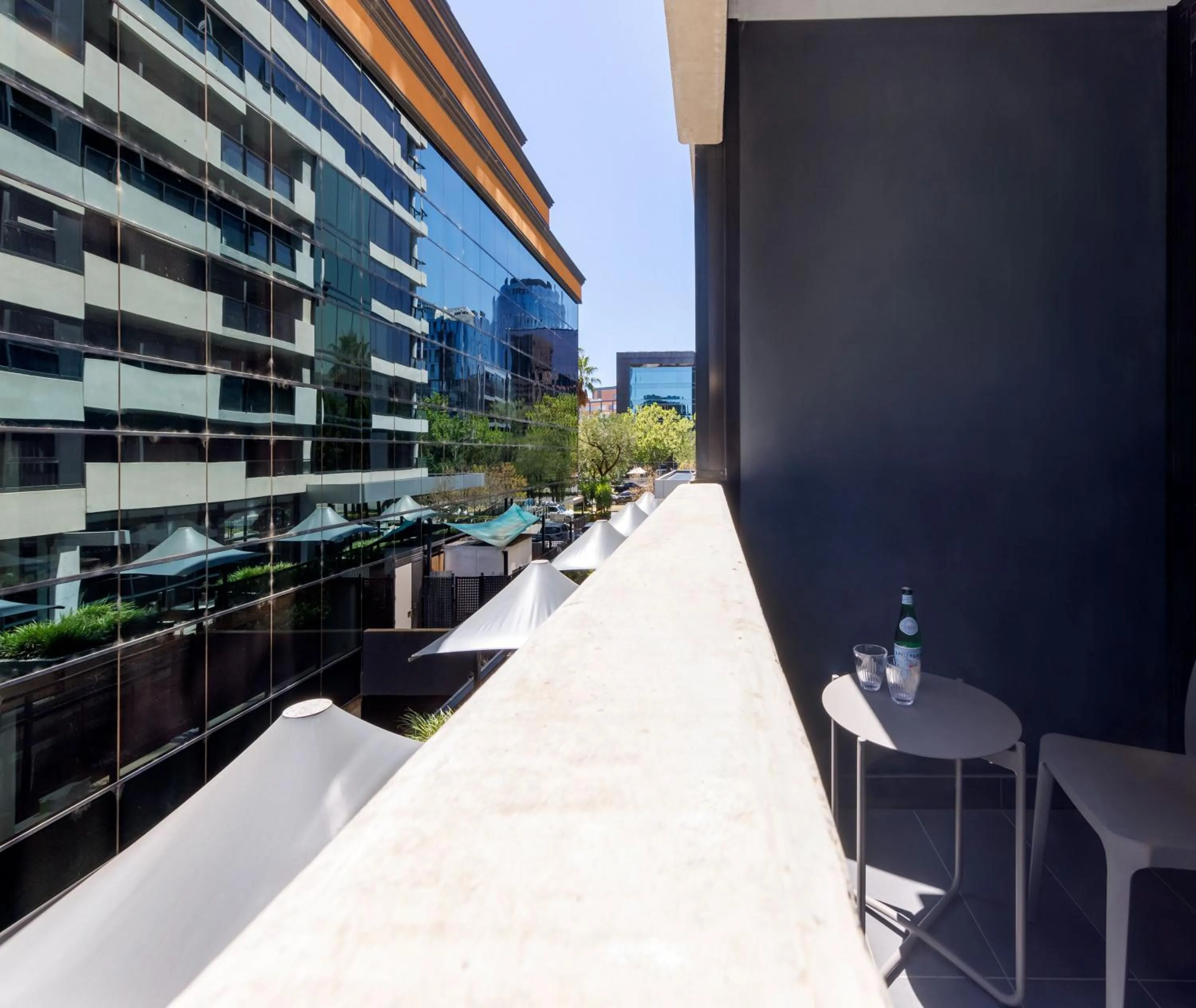 Balcony/Terrace in Oaks Melbourne St Kilda Road Hotel