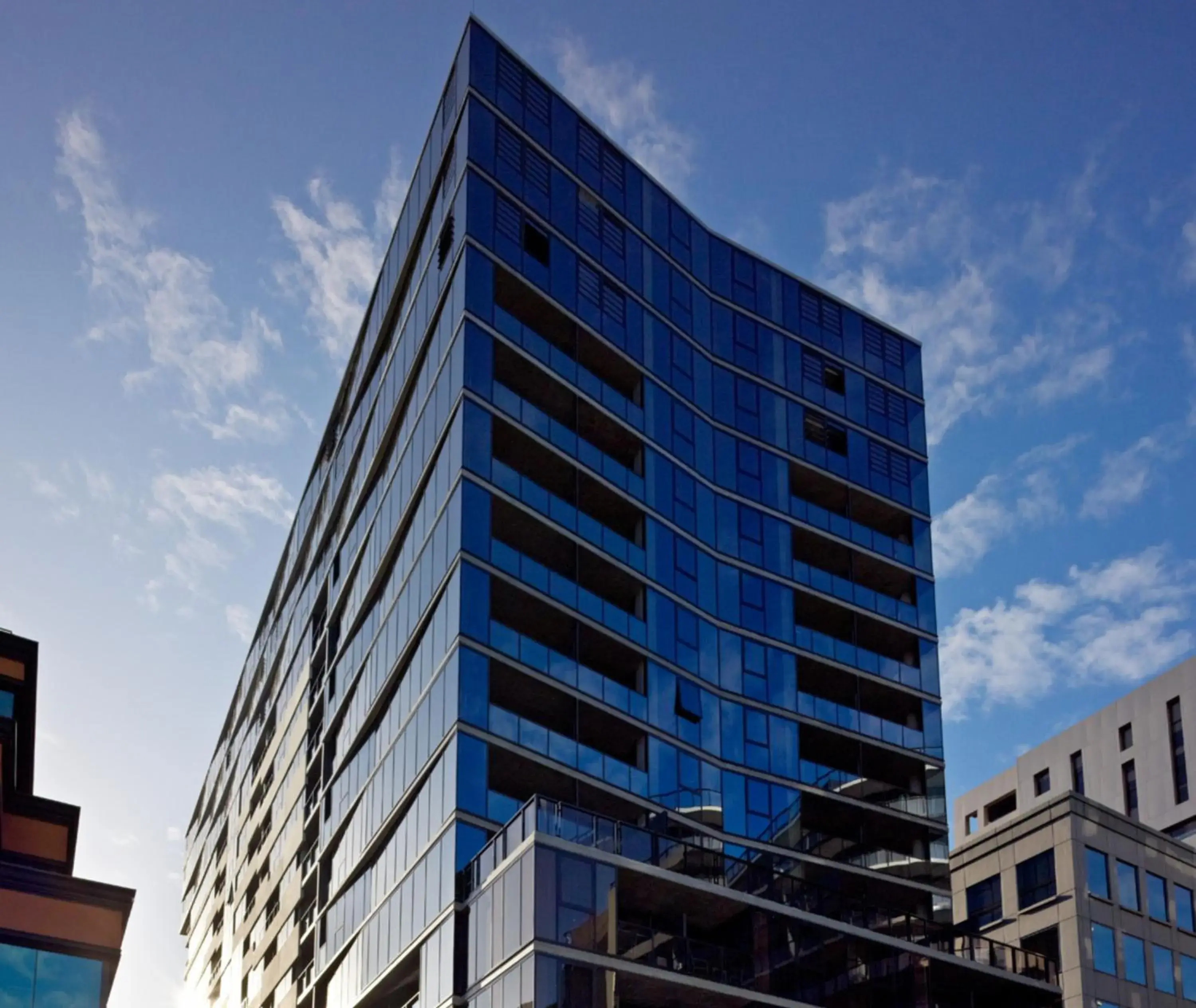 Property building in Oaks Melbourne St Kilda Road Hotel Property building in Oaks Melbourne St Kilda Road Hotel