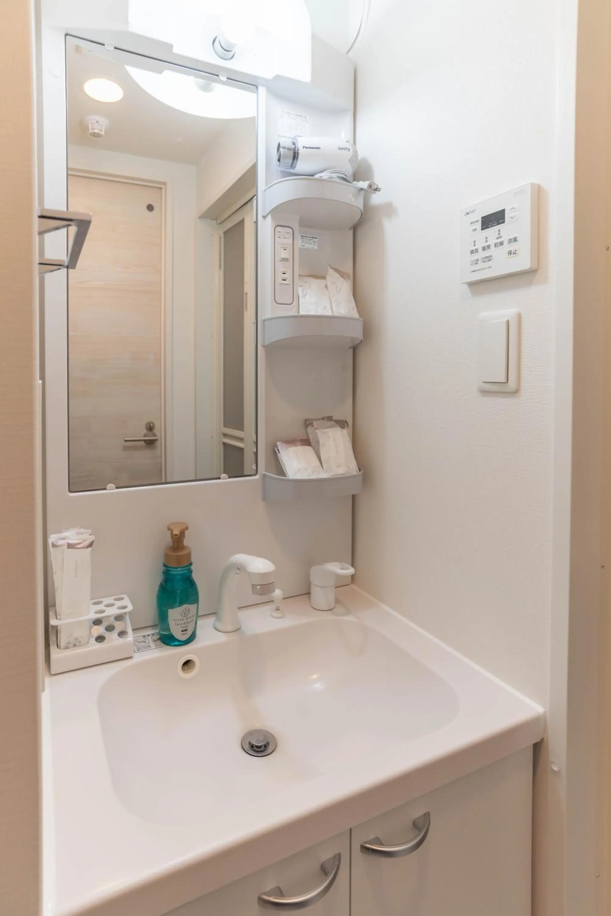 Bathroom in FDS ZEAL