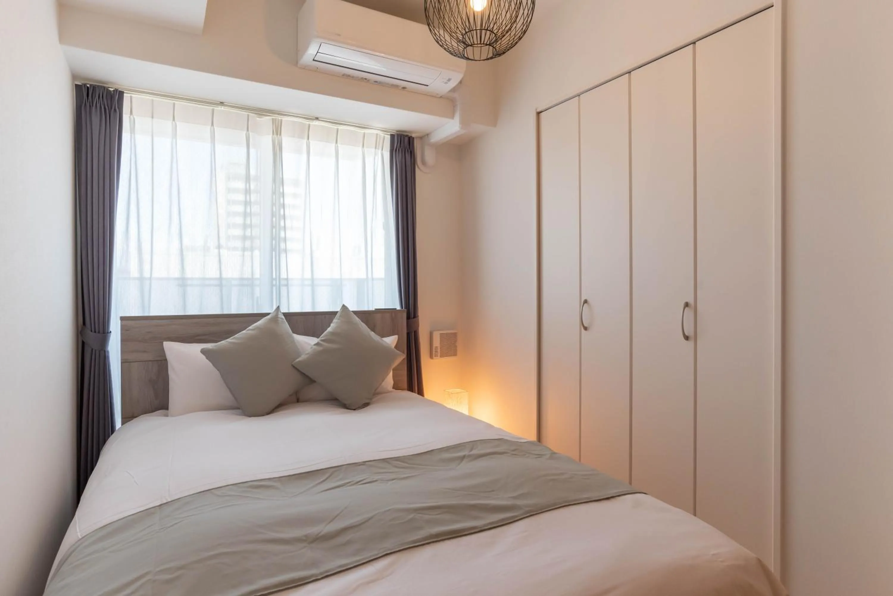 Bedroom, Bed in FDS ZEAL