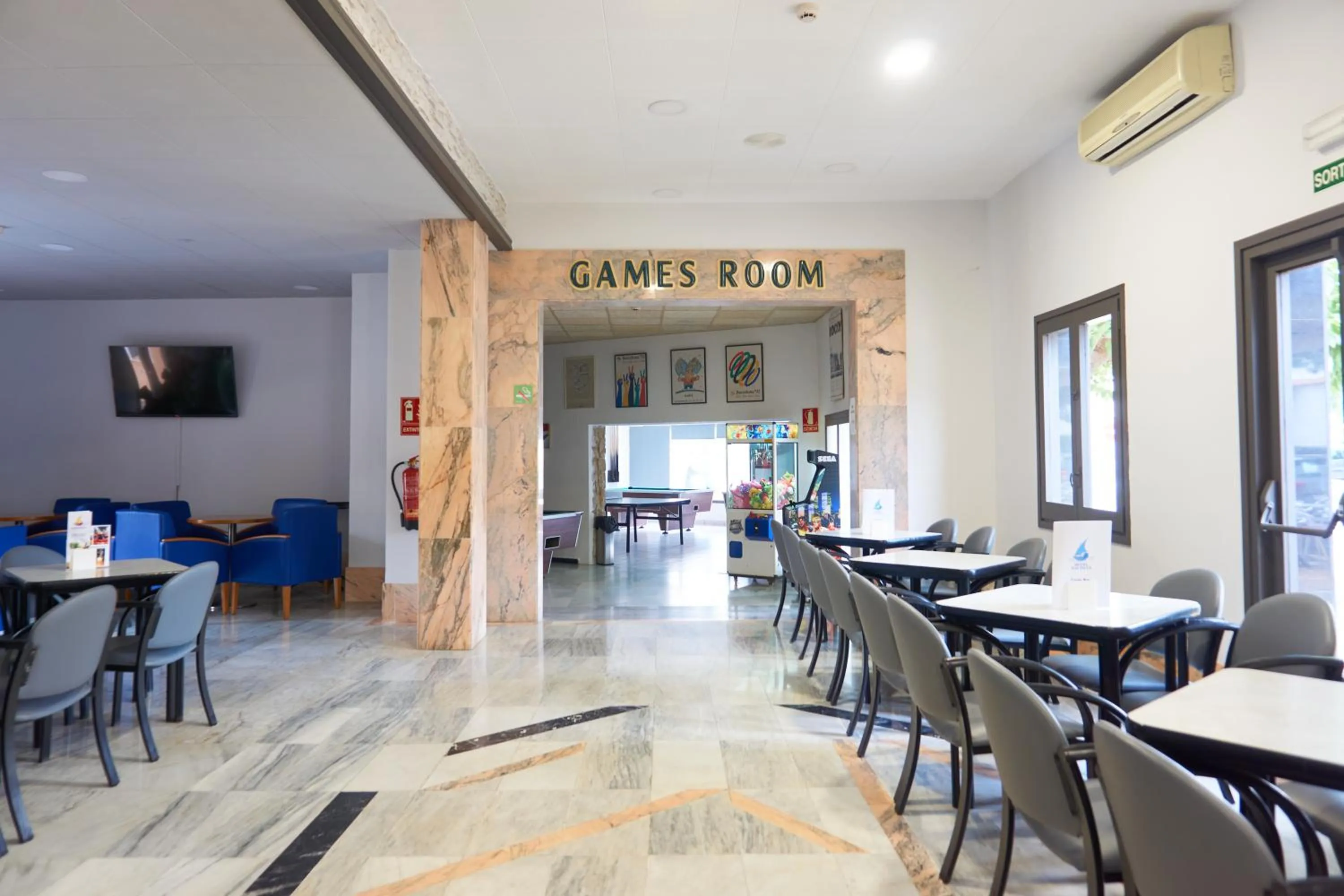 Lounge or bar in Nautilus Hotel