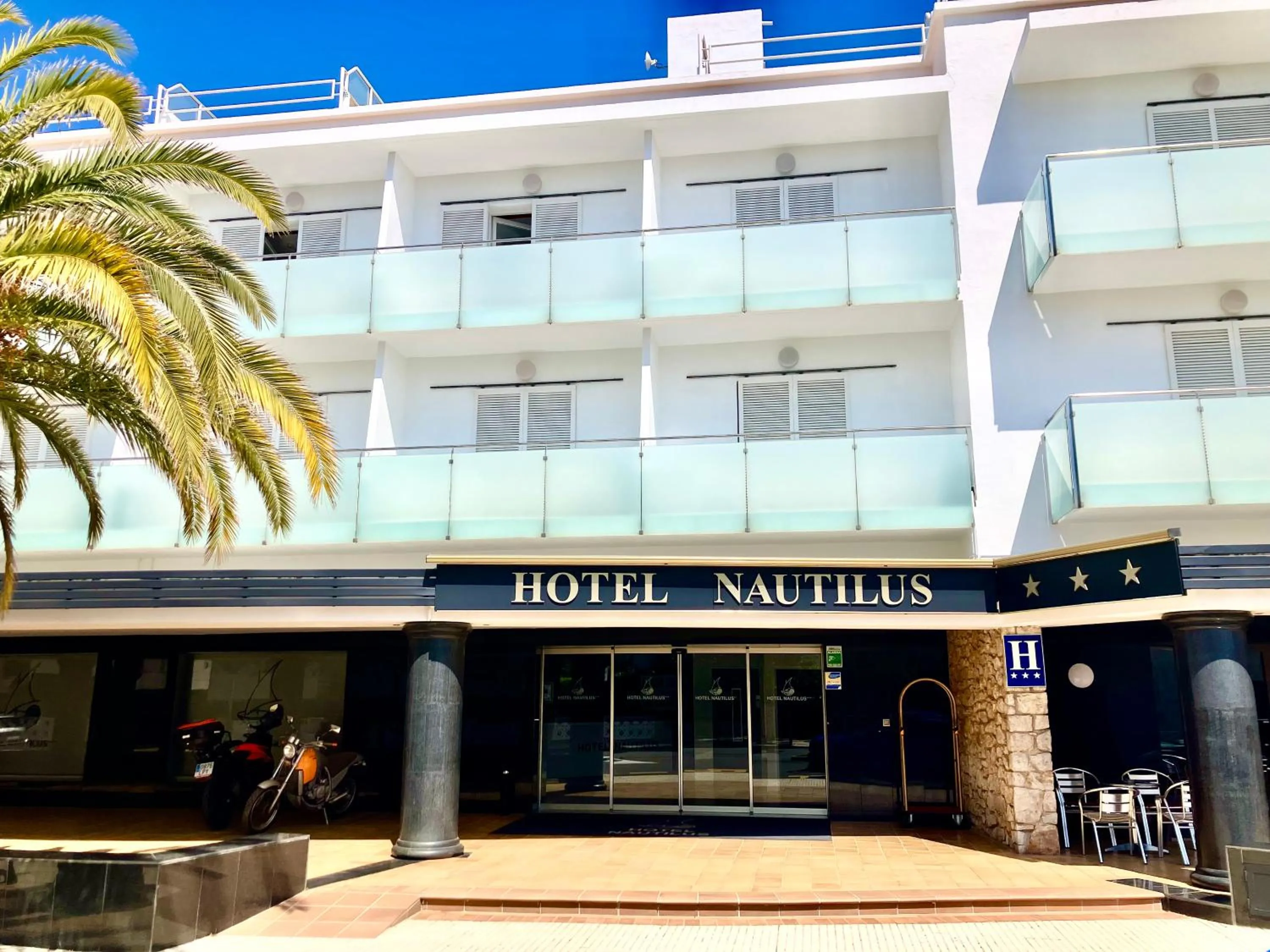 Property building in Nautilus Hotel