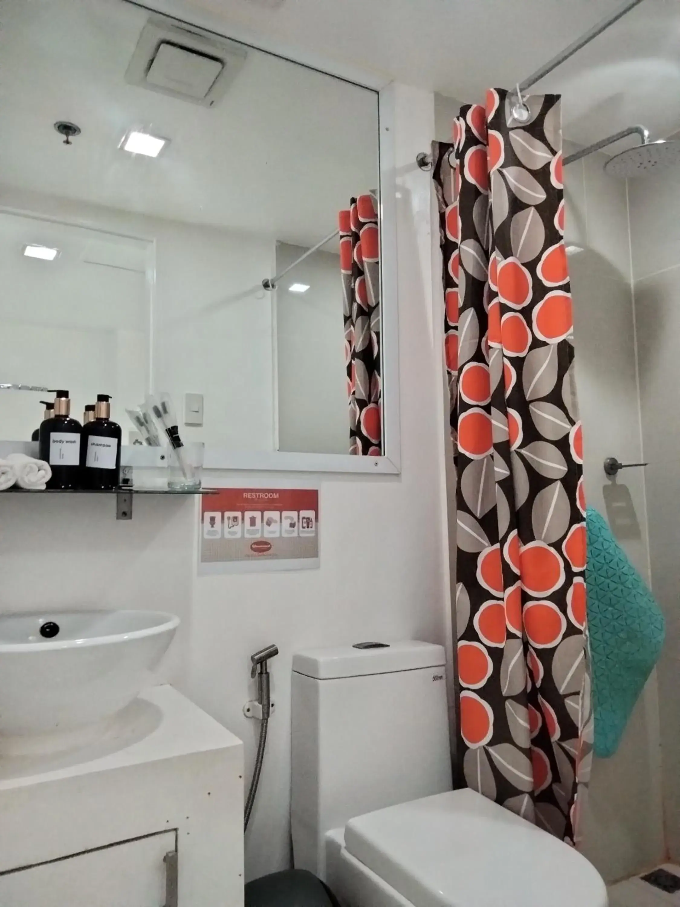 Bathroom in Wanderlust Bed and Breakfast Puerto Princesa Bathroom in Wanderlust Bed and Breakfast Puerto Princesa