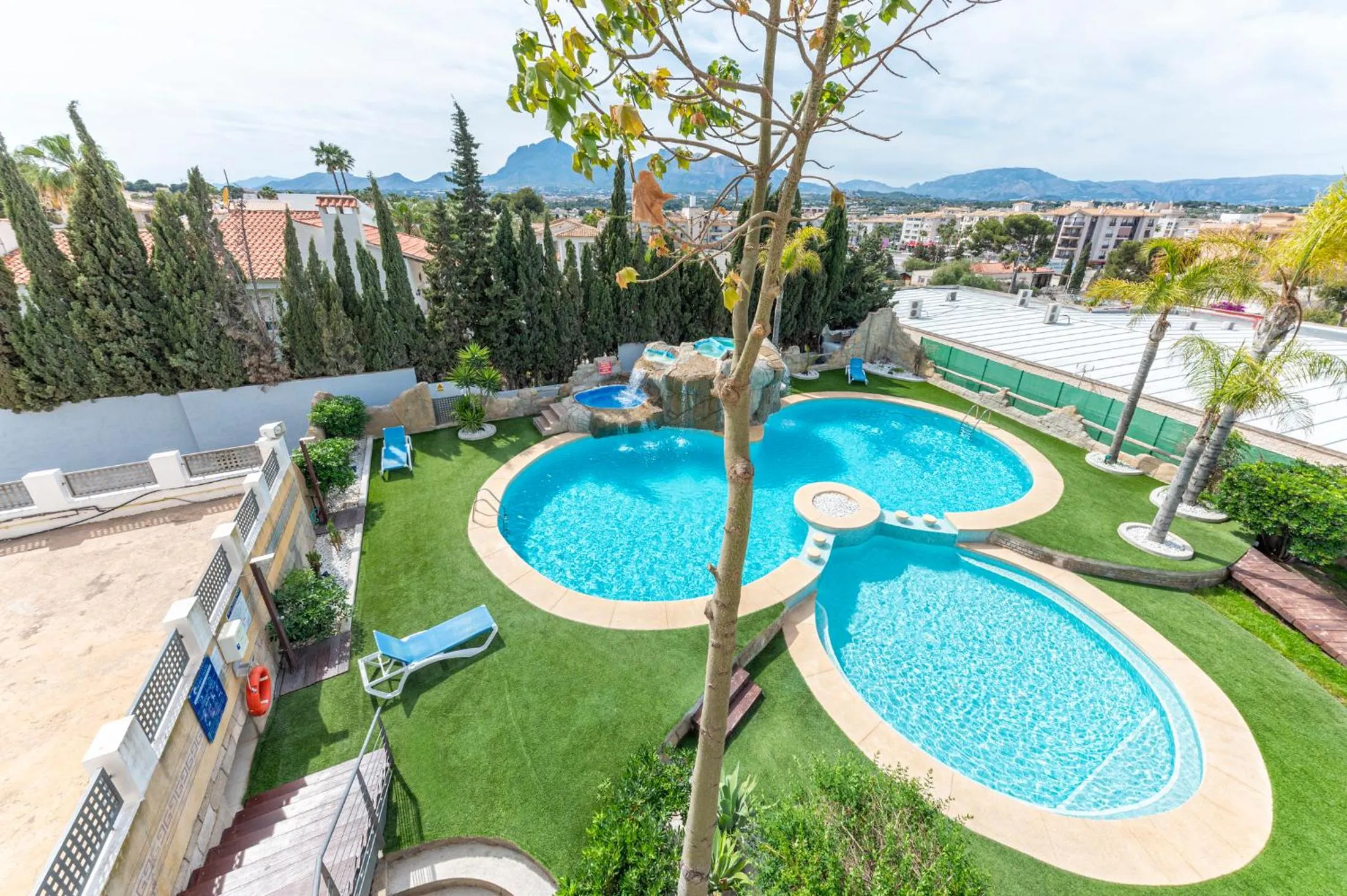 Pool view in Hotel Rober Palas