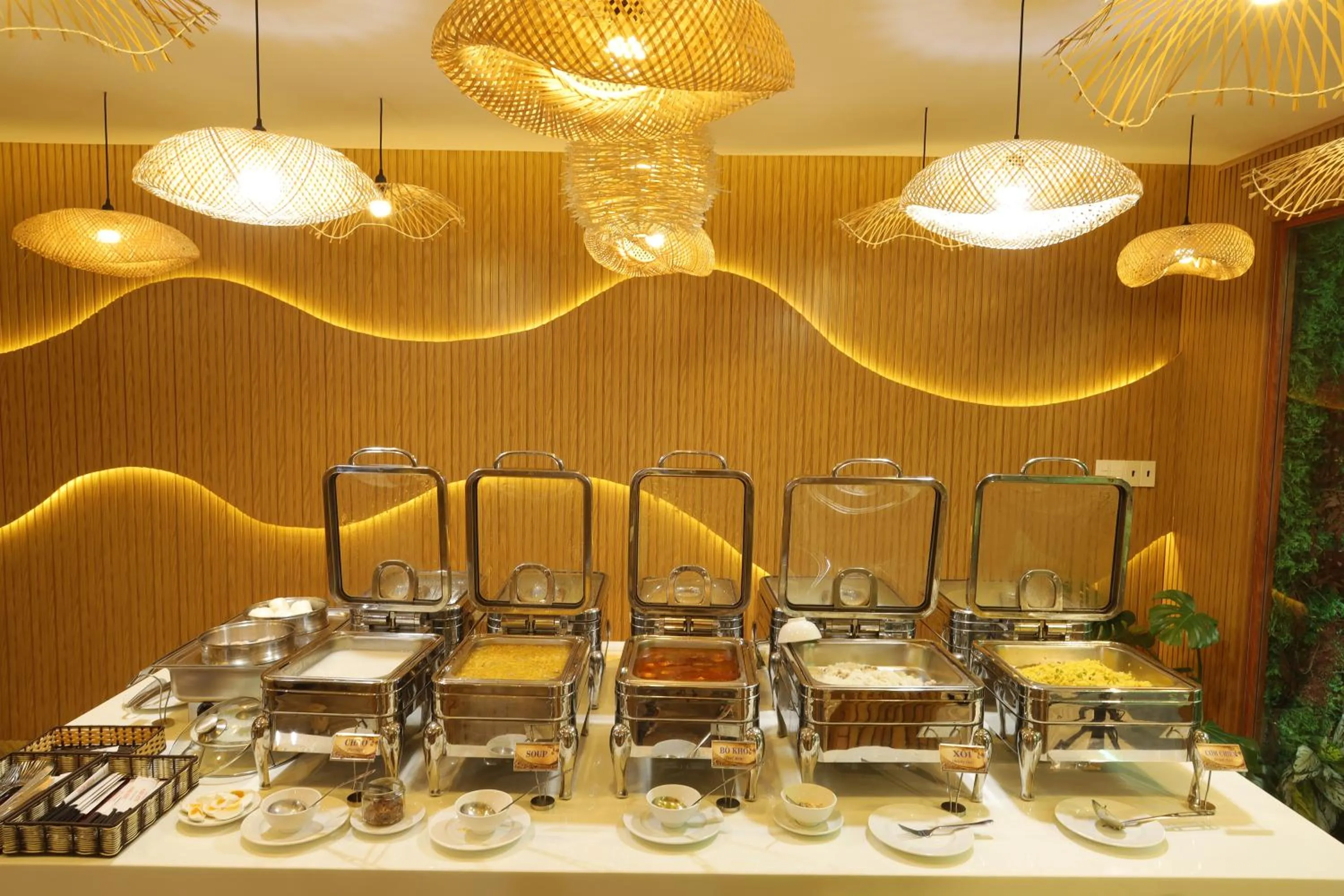 Lobby or reception in Pleiku Hotel by Gia Lai Tourist