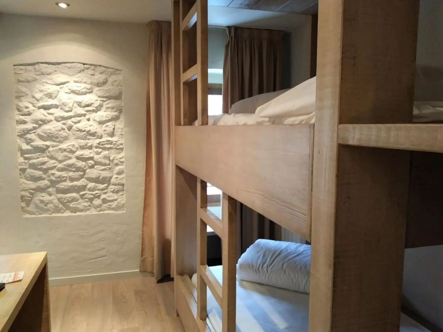 Decorative detail, Bed in Hotel Santa Cristina Petit Spa