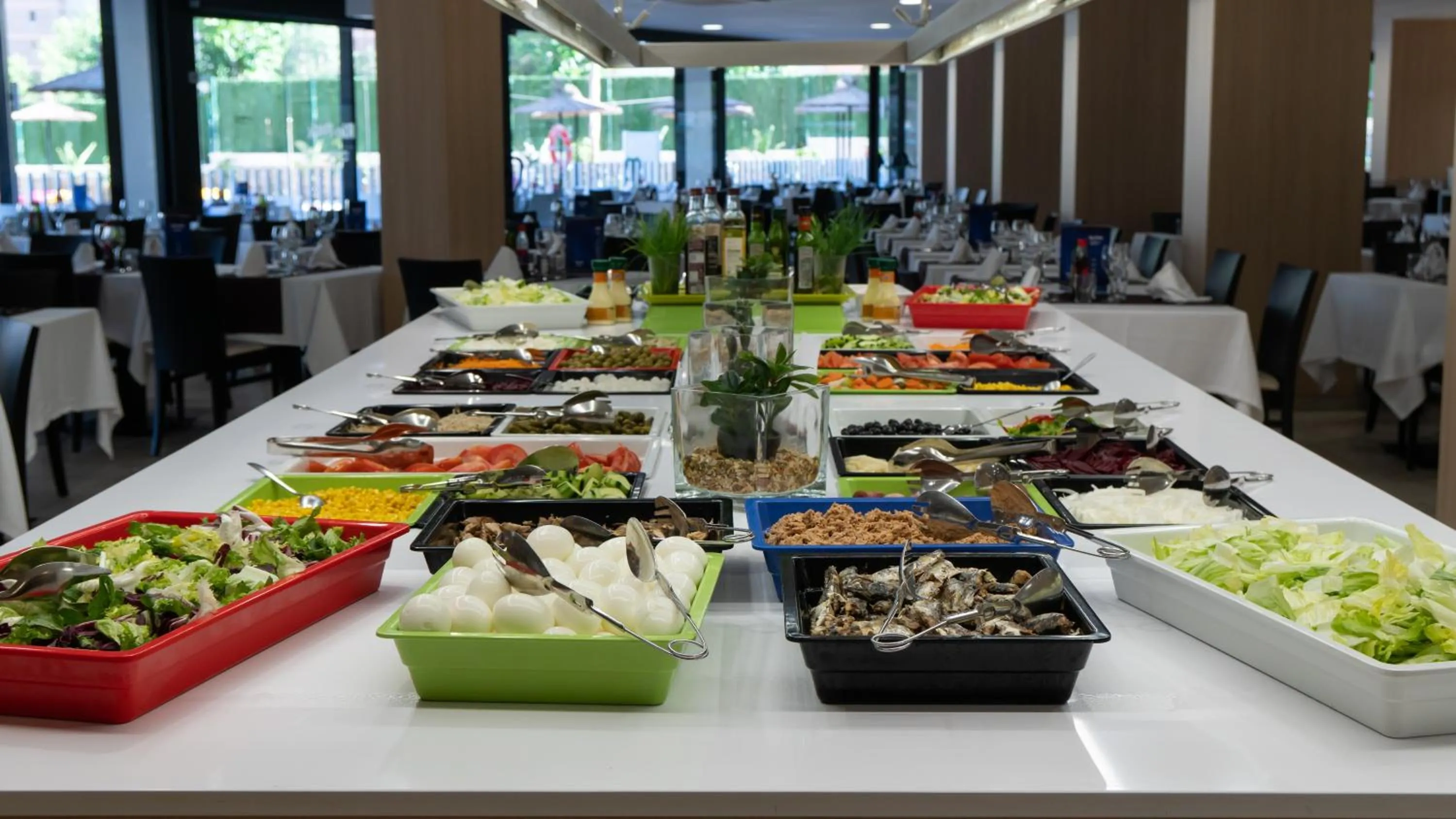 Restaurant/places to eat in Medplaya Hotel Rio Park