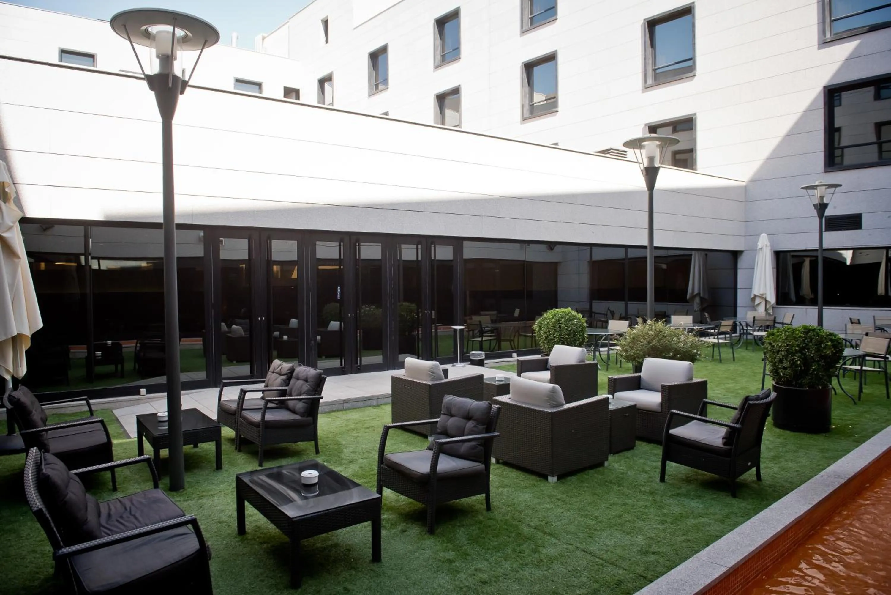 Garden in Sercotel Princesa De Eboli