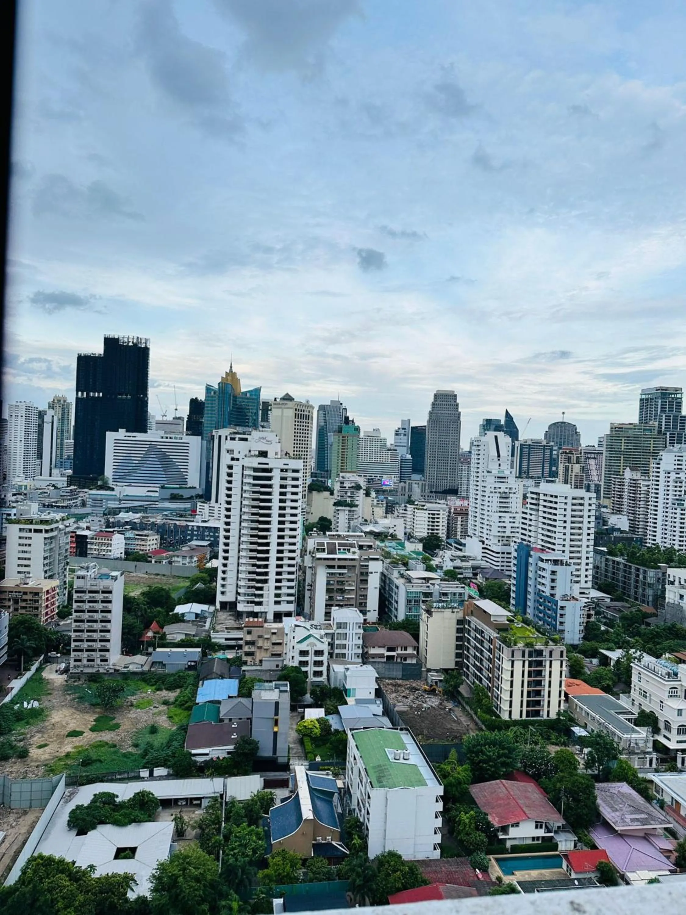 City view in Omni Tower Direct Rooms - Apartments, Sukhumvit Soi 4