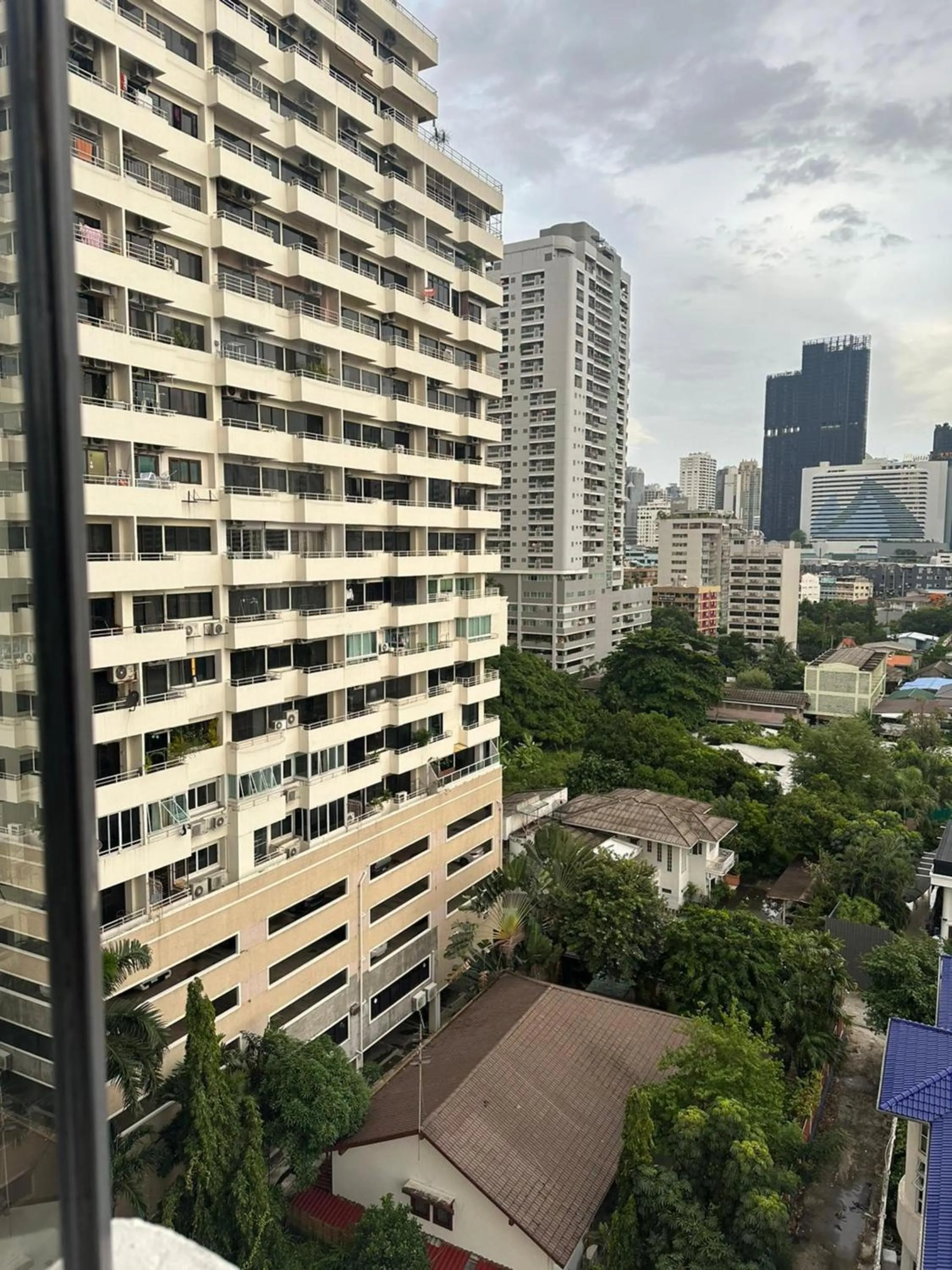 View (from property/room) in Omni Tower Direct Rooms - Apartments, Sukhumvit Soi 4