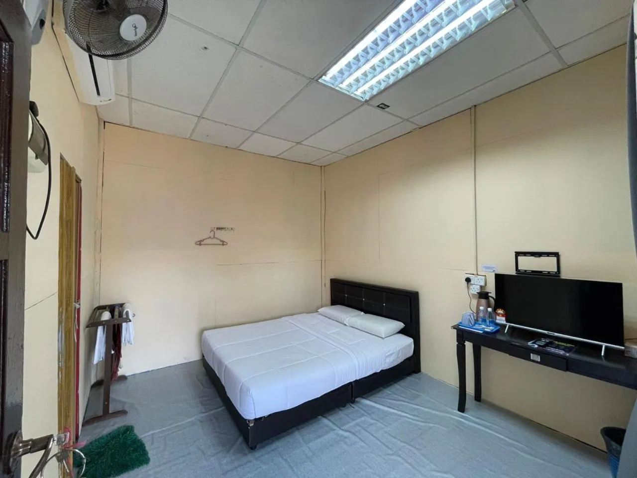 Bed in DGeting Beach Resort