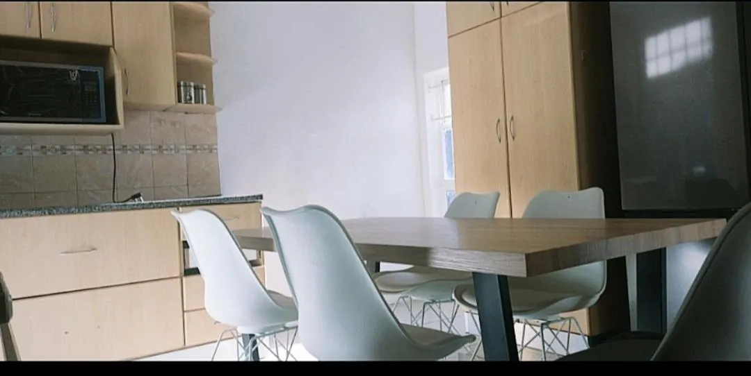 Kitchen or kitchenette in Blue Nile Guest