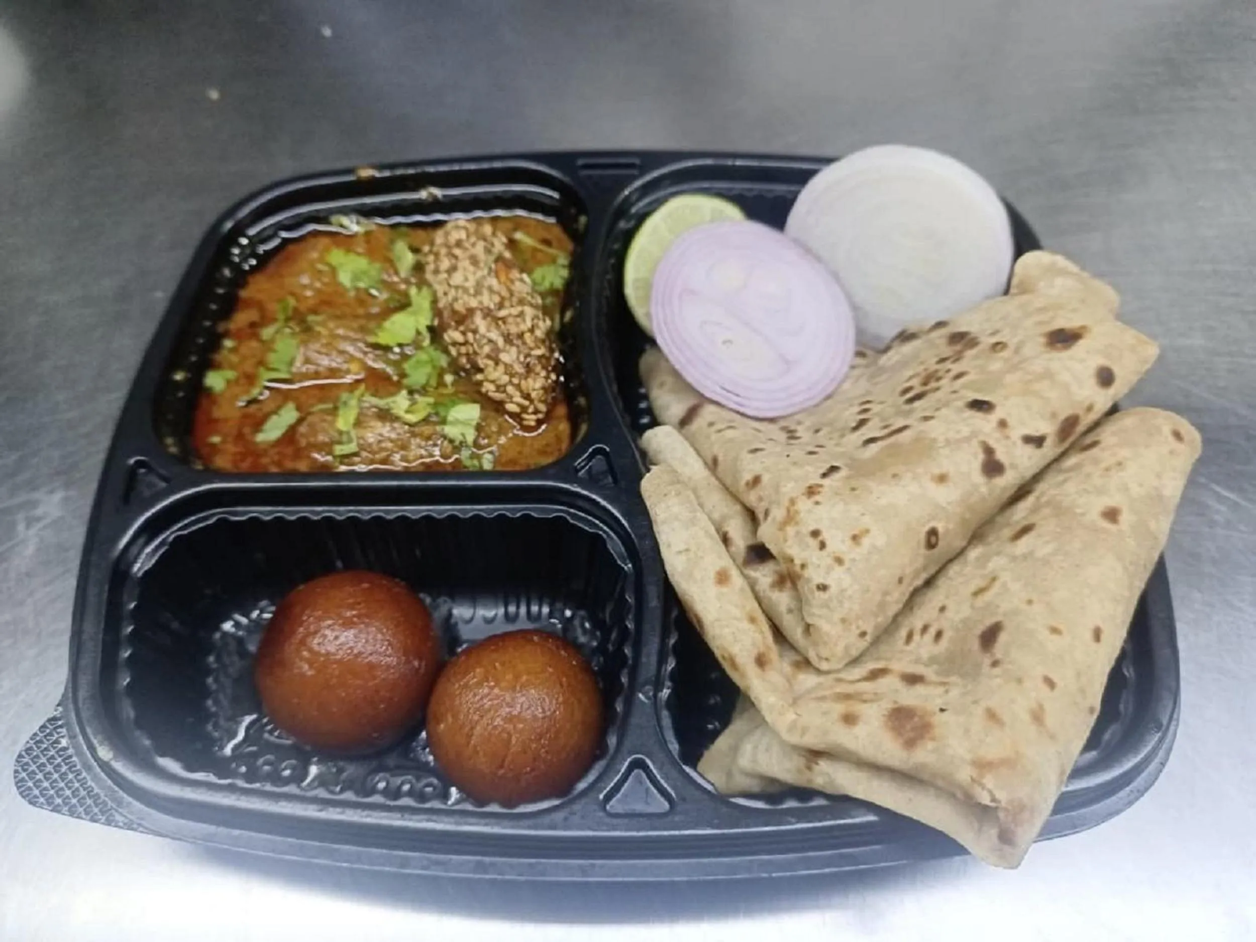 Restaurant/places to eat in Hotel Akruti, Nanded