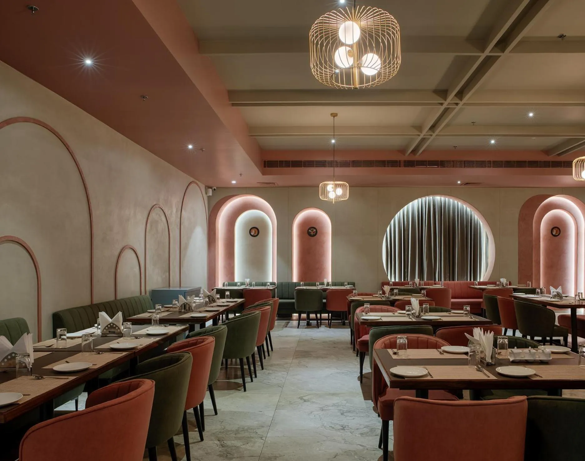 Restaurant/places to eat in Hotel Akruti, Nanded