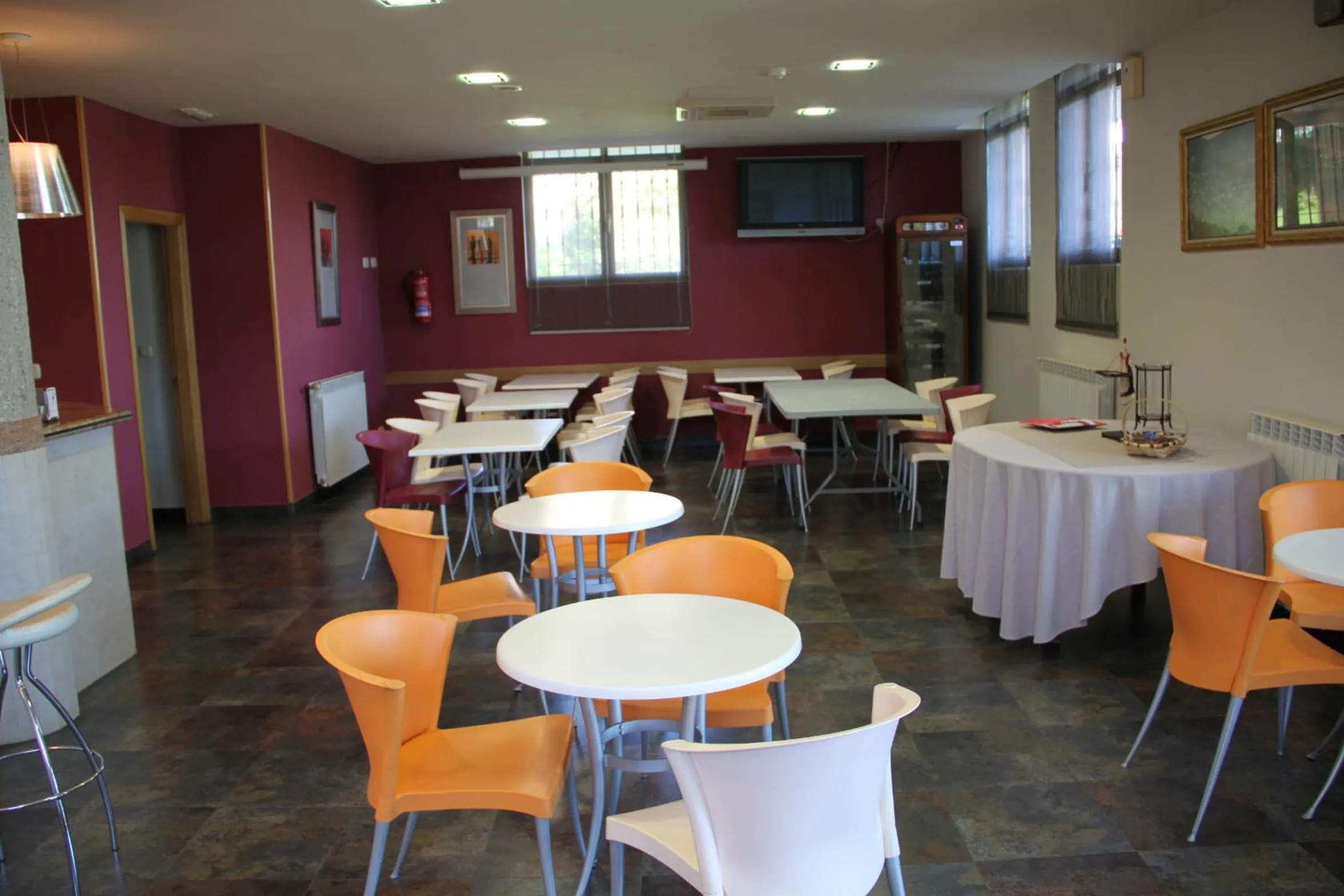 Lounge or bar in Villa Mencia