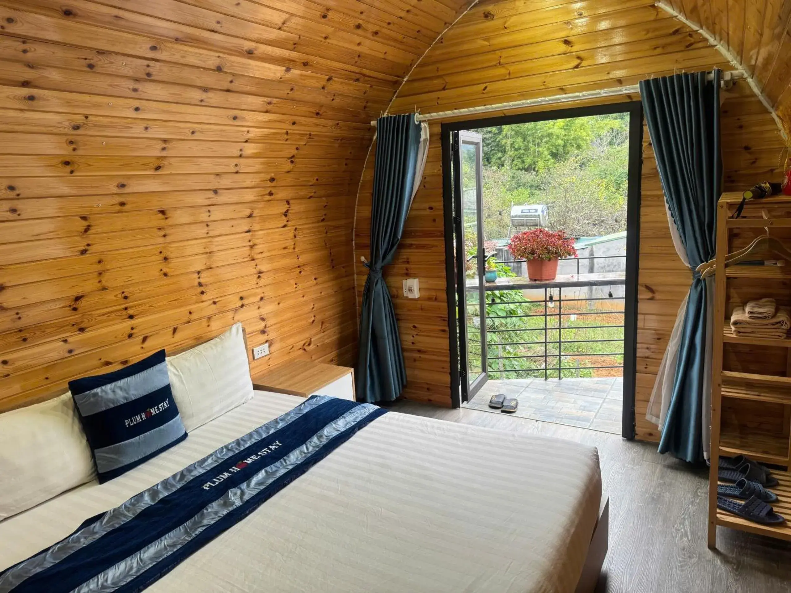 Property building, Bed in Plum Homestay Đồng Văn Property building, Bed in Plum Homestay Đồng Văn