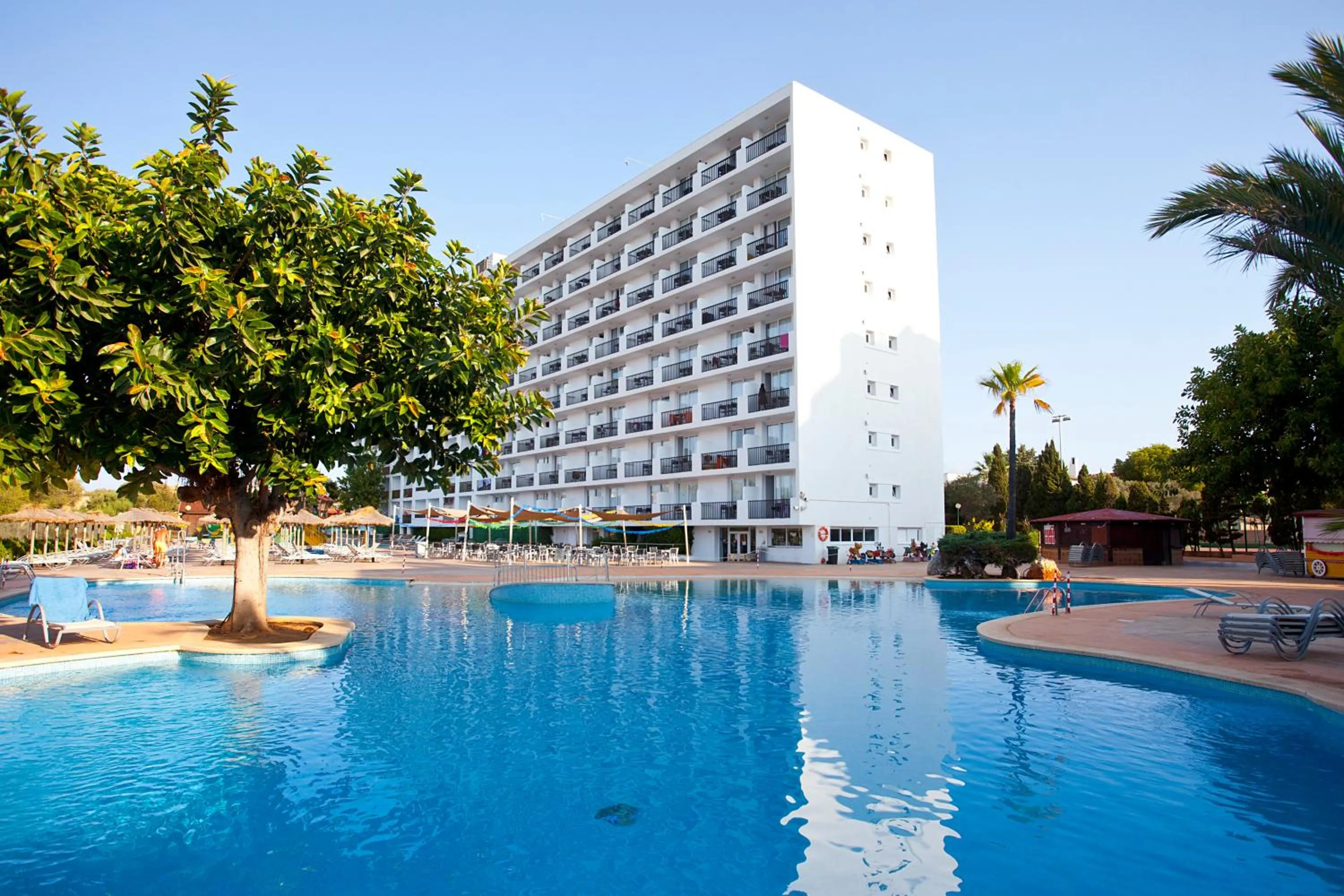 Property building in HYB Eurocalas