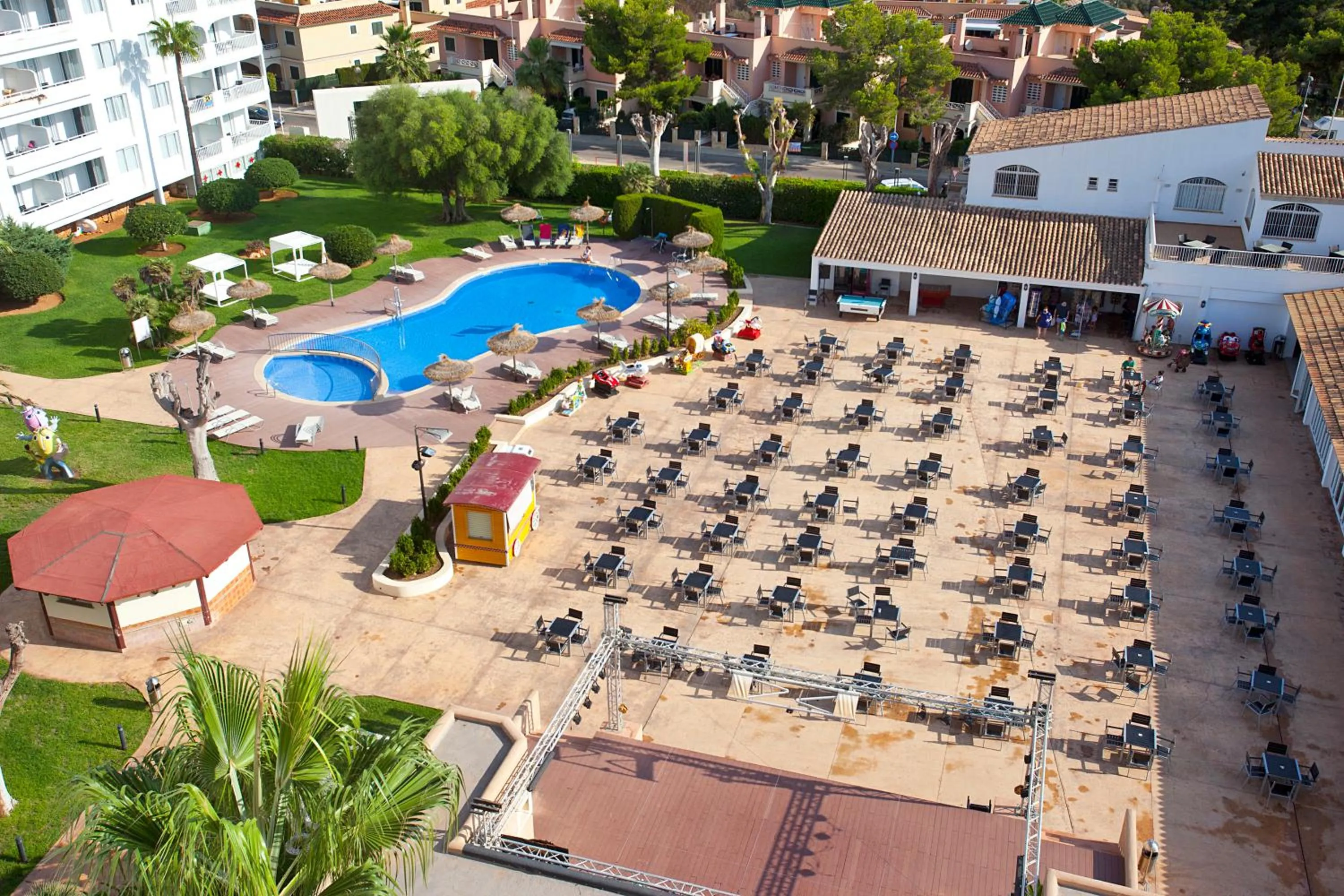 Balcony/Terrace in HYB Eurocalas