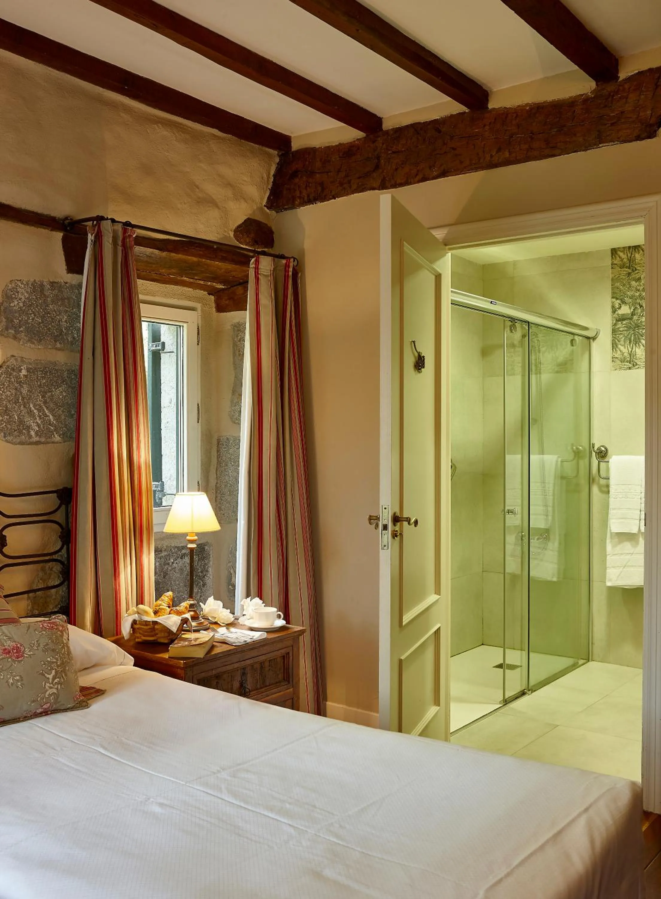 Bed in Hotel Zubieta