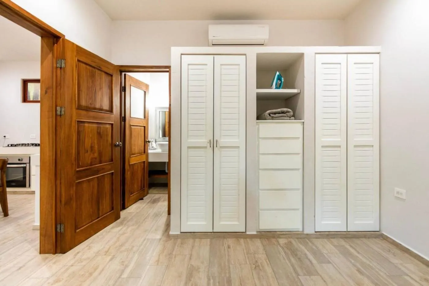 wardrobe in Aldea Xaan Ha Tulum