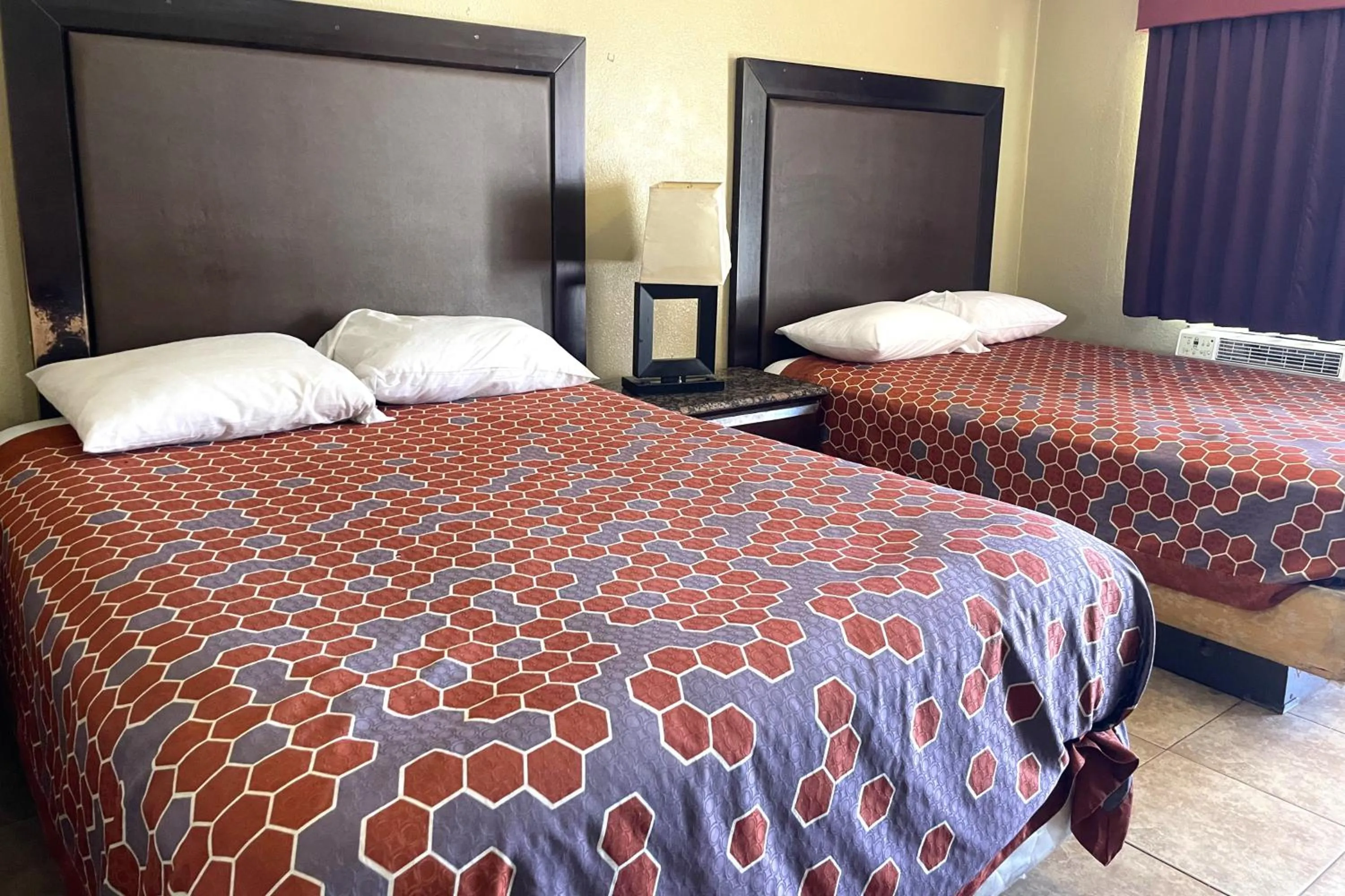 Bedroom, Bed in Sai Park Motel