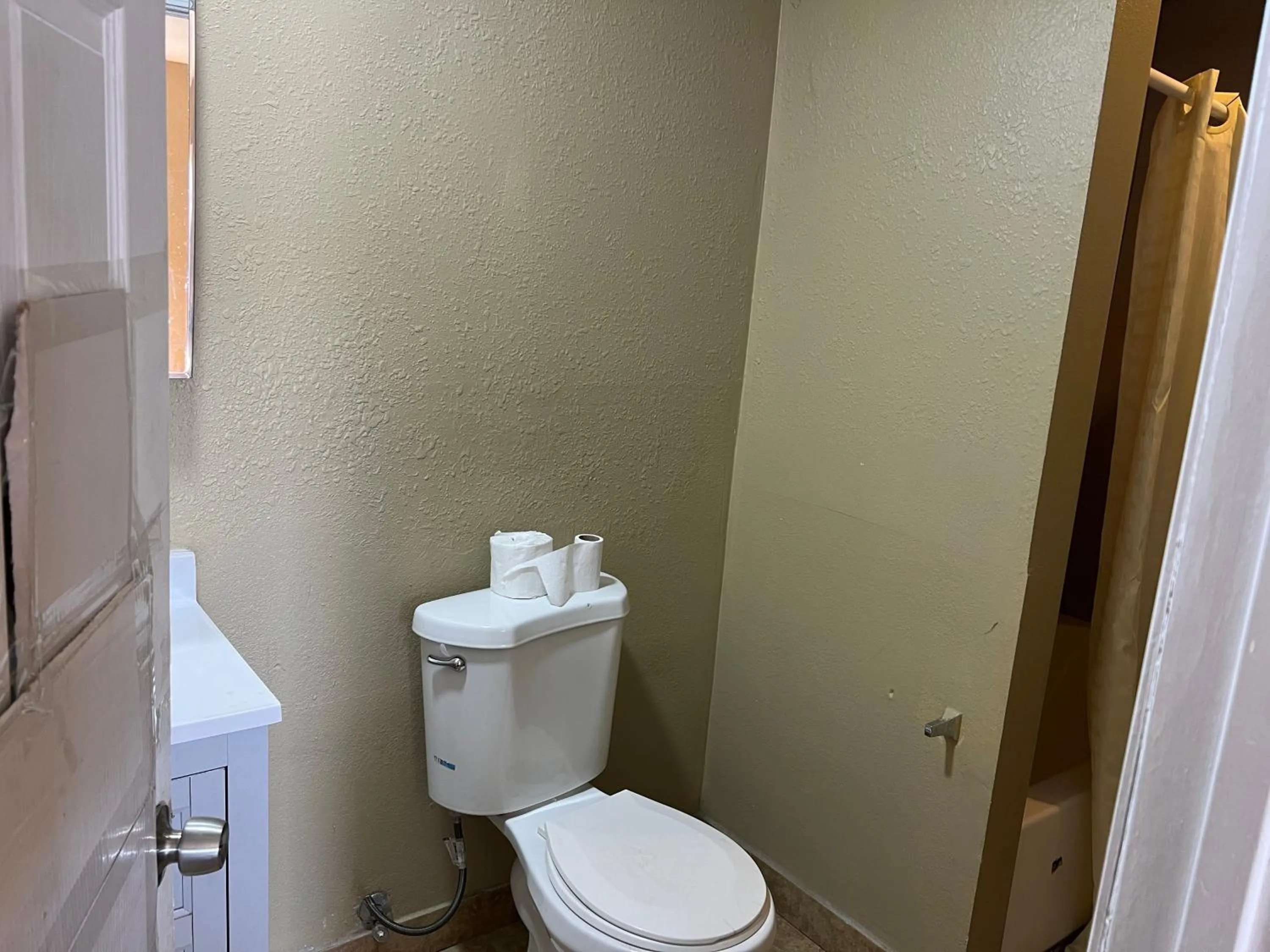 Bathroom in Sai Park Motel