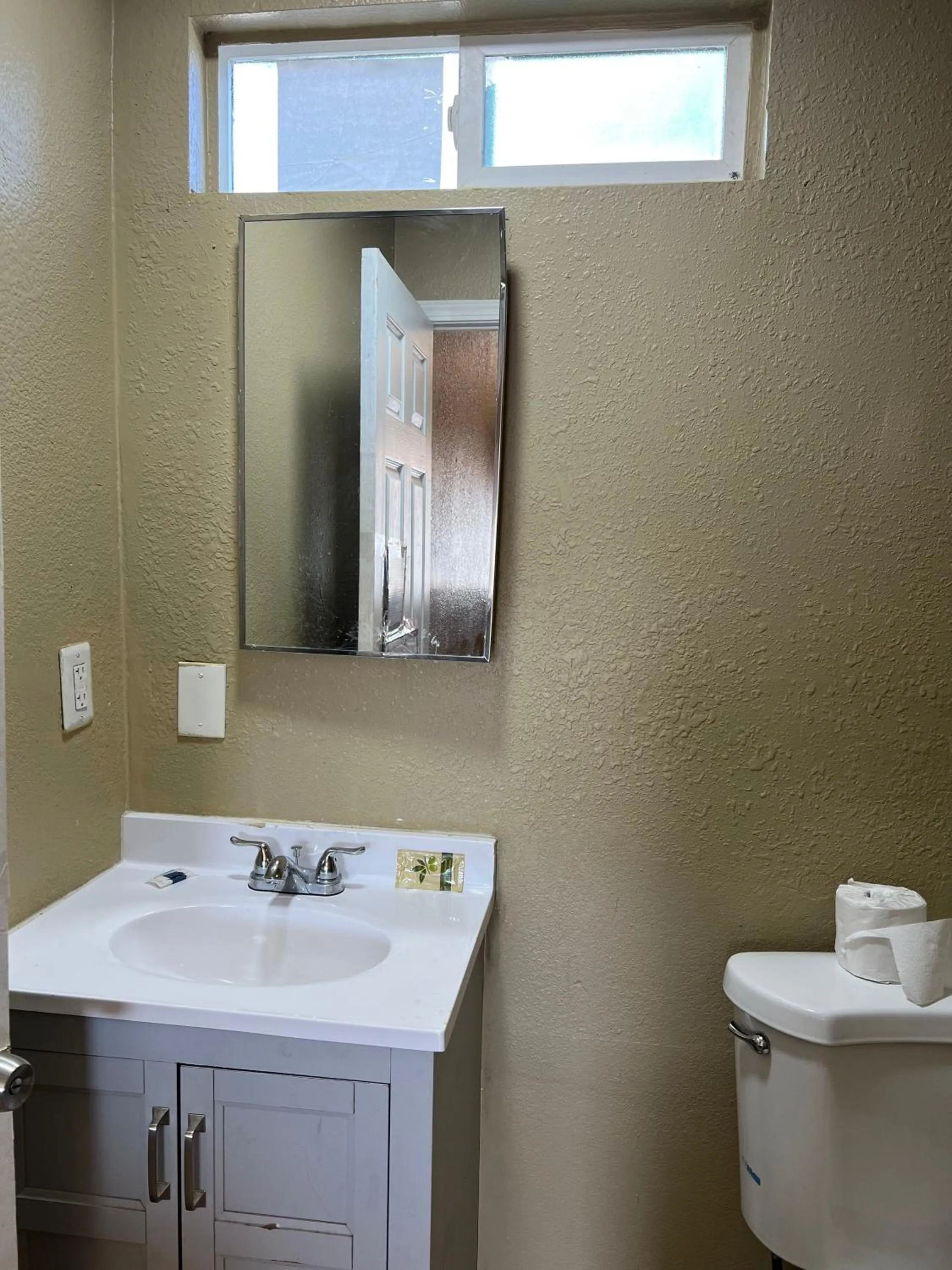 Bathroom in Sai Park Motel