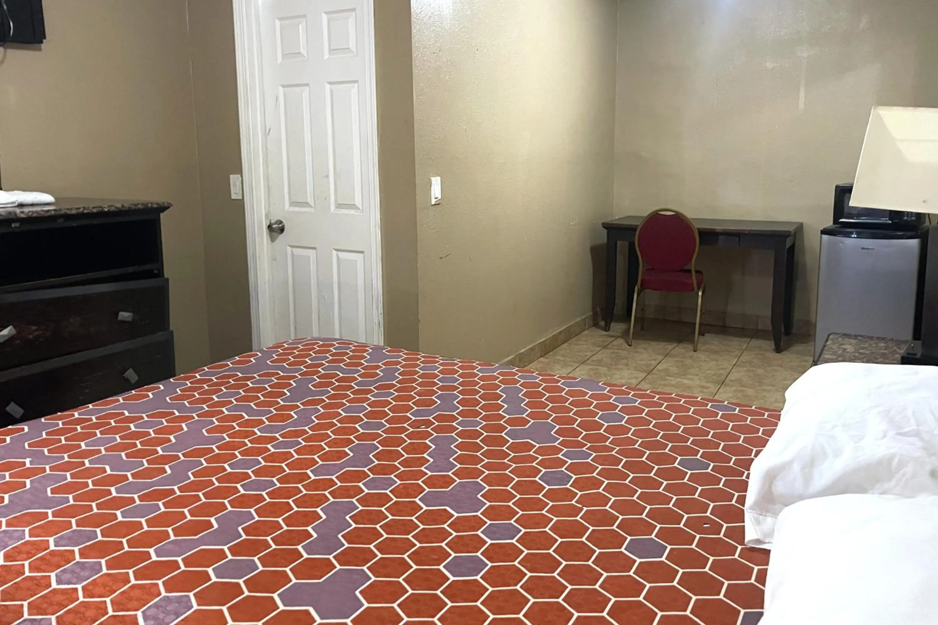 Bedroom, Bed in Sai Park Motel