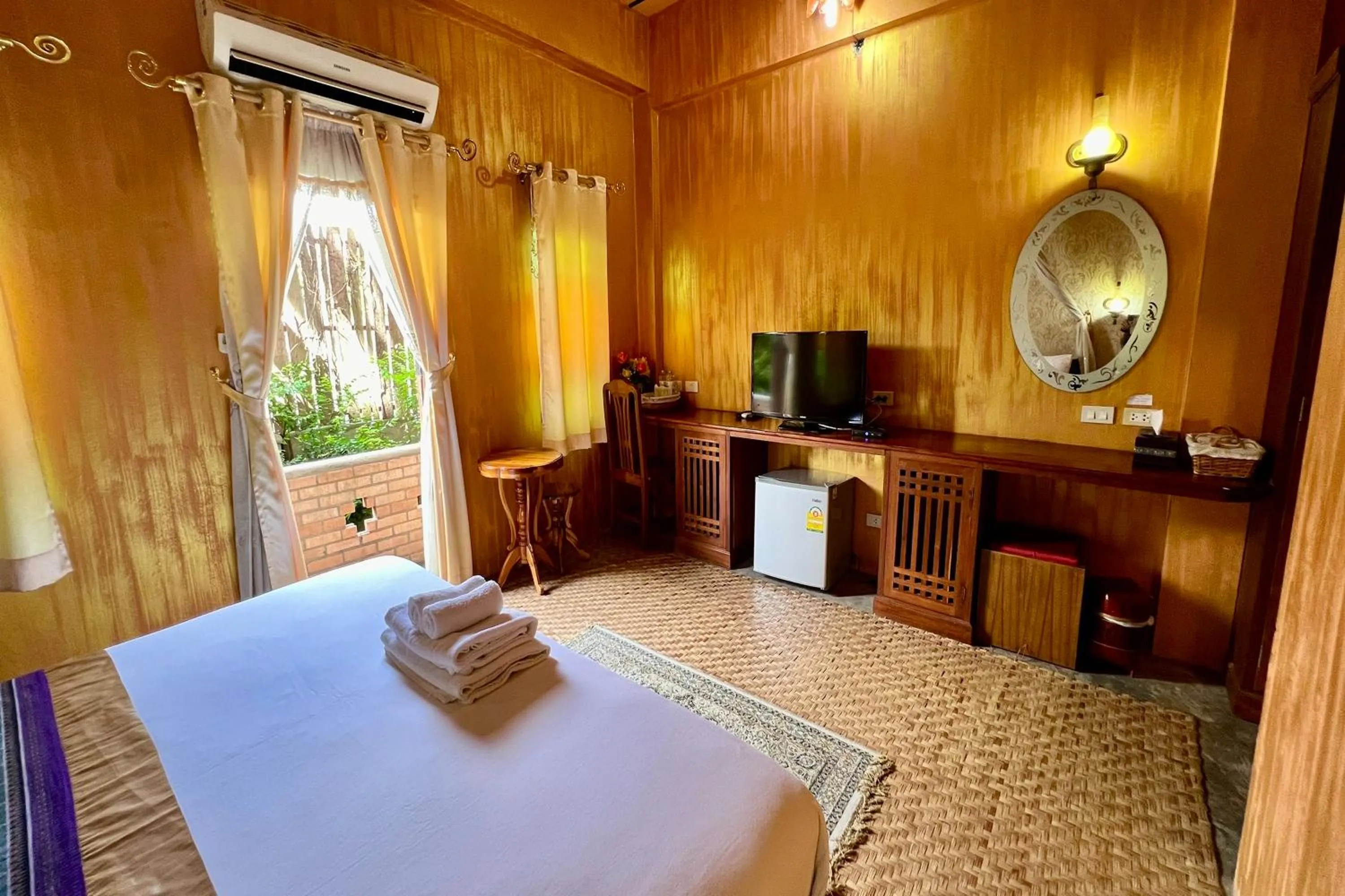 Bed in Amethyst Hotel Chiang Mai