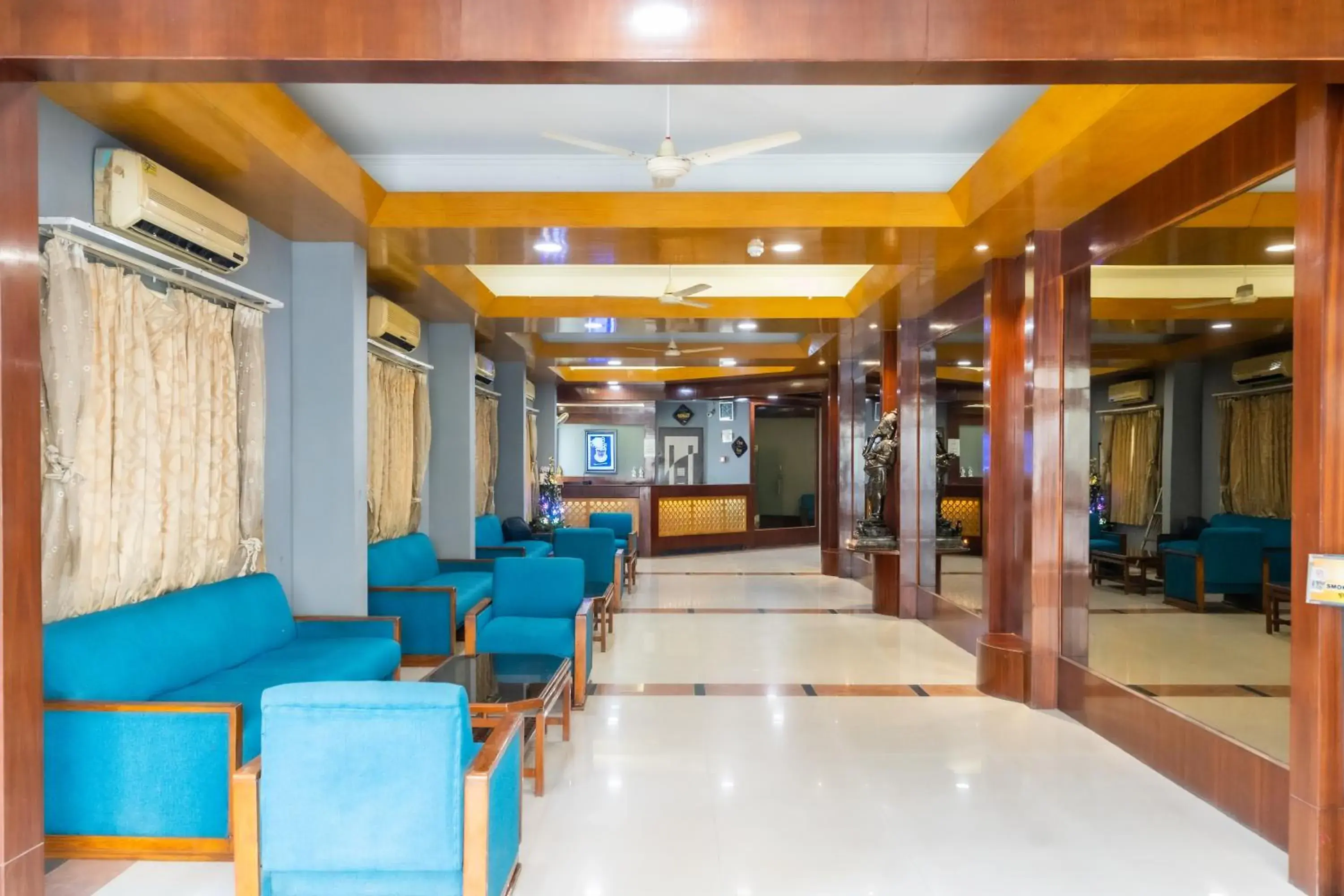 Lobby or reception in Hotel Kant Palace Lobby or reception in Hotel Kant Palace