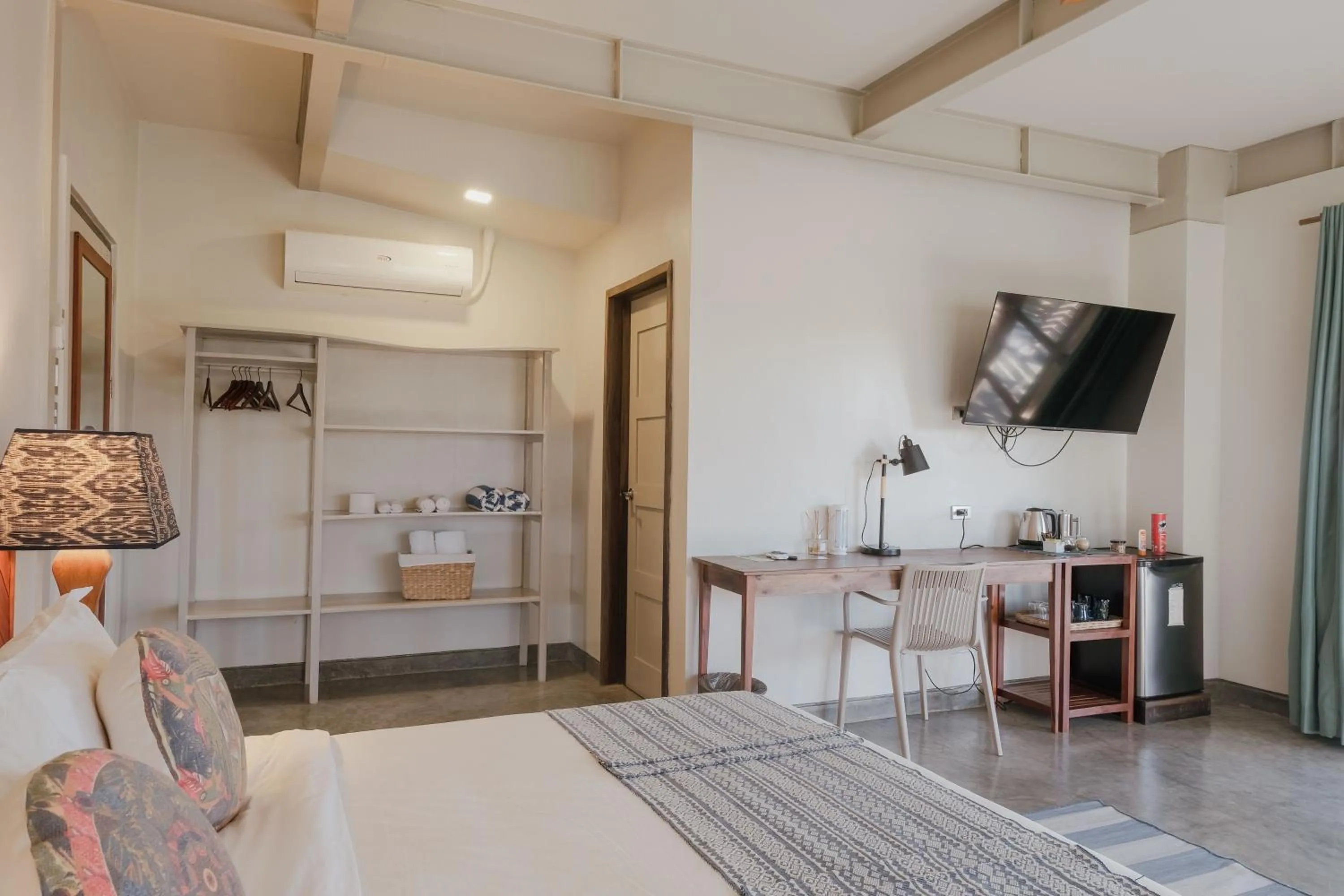 Bed in Kaimana Resort Siargao