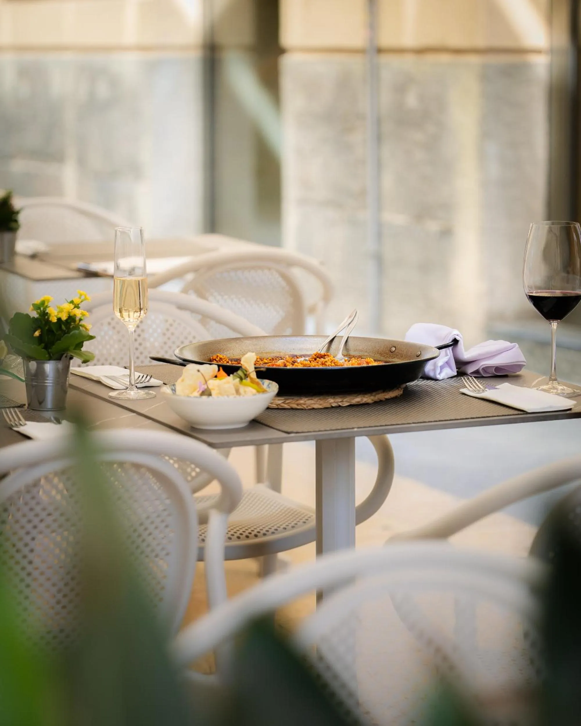 Restaurant/places to eat in Hospes Amérigo, Alicante, a Member of Design Hotels