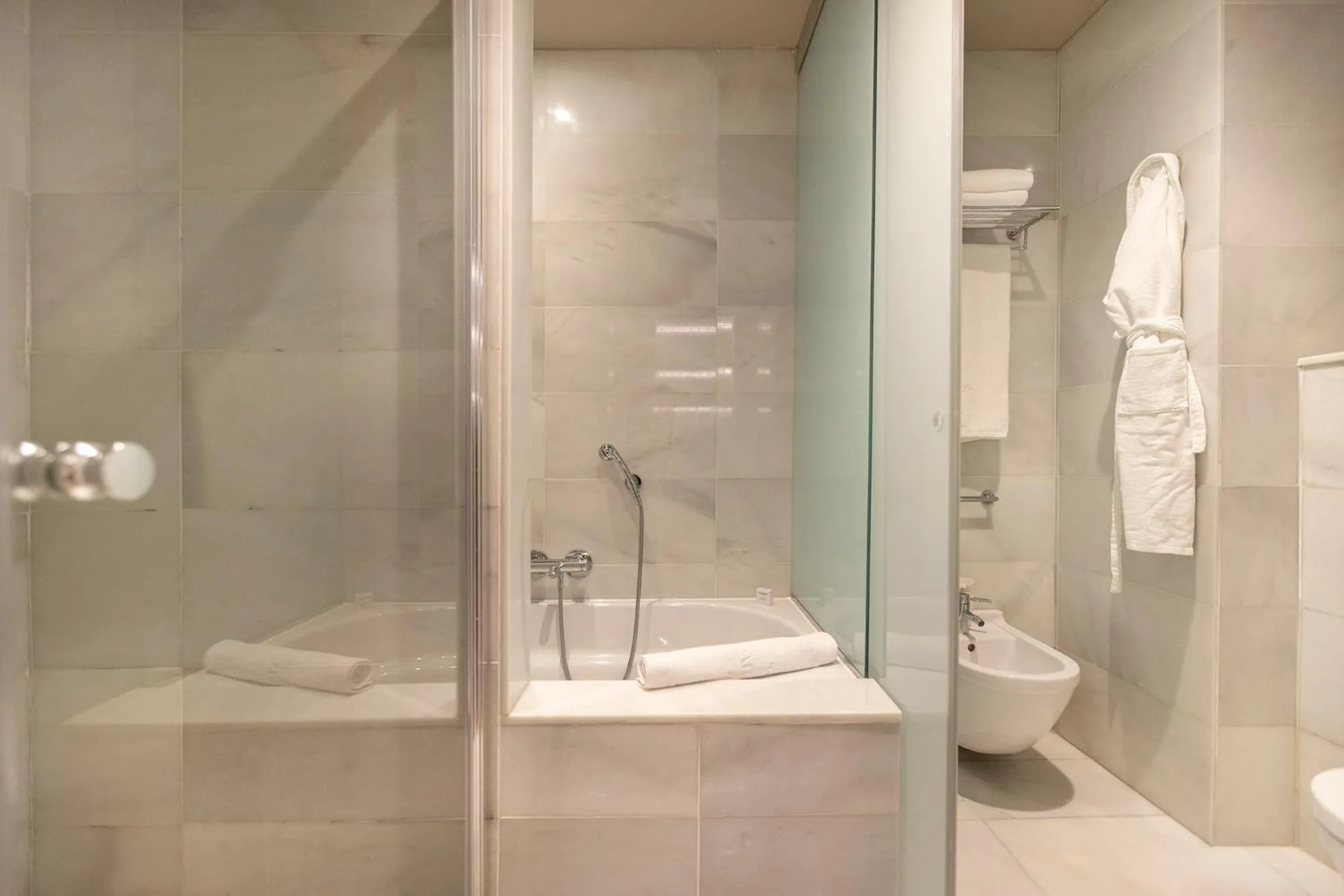 Toilet in Hospes Amérigo, Alicante, a Member of Design Hotels