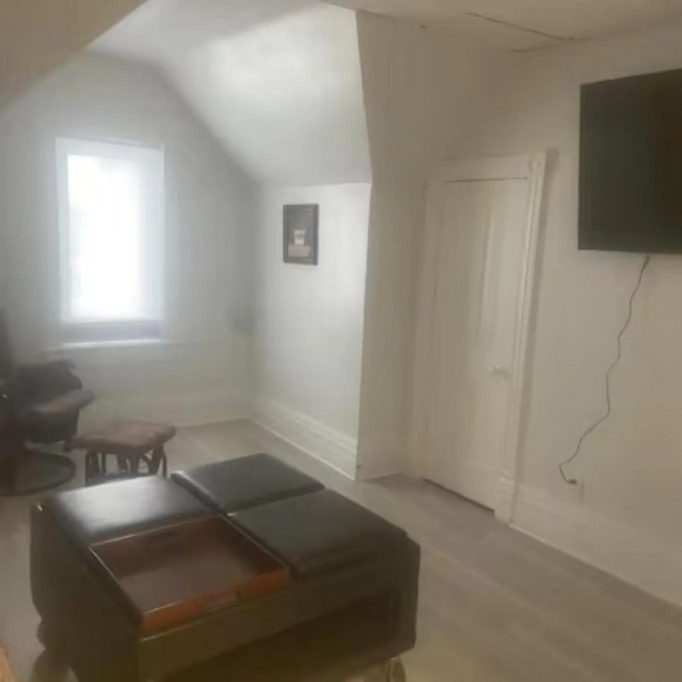 TV and multimedia, Bed in Wolseley the heart of the city !