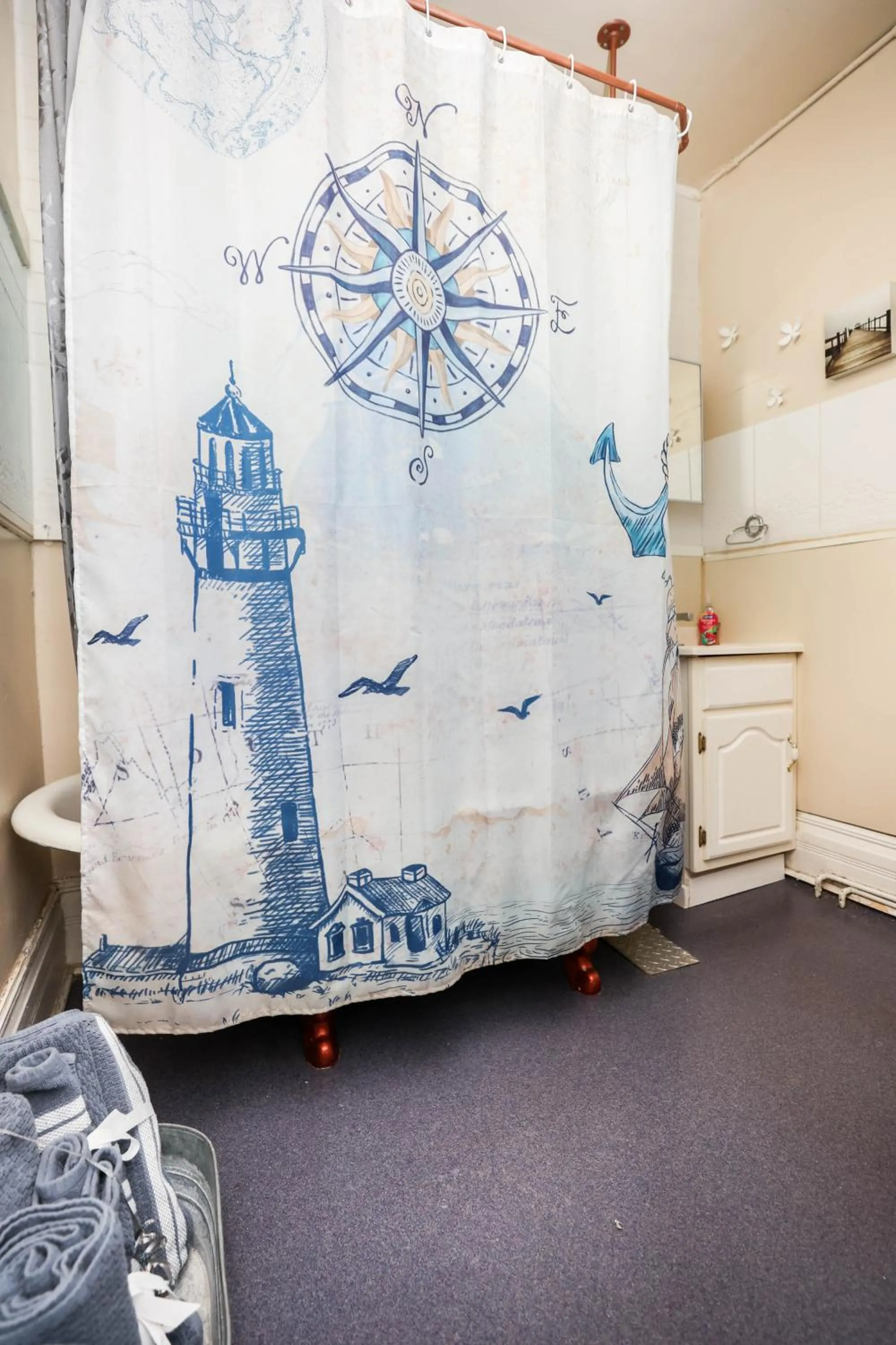 Bathroom in Wolseley the heart of the city !