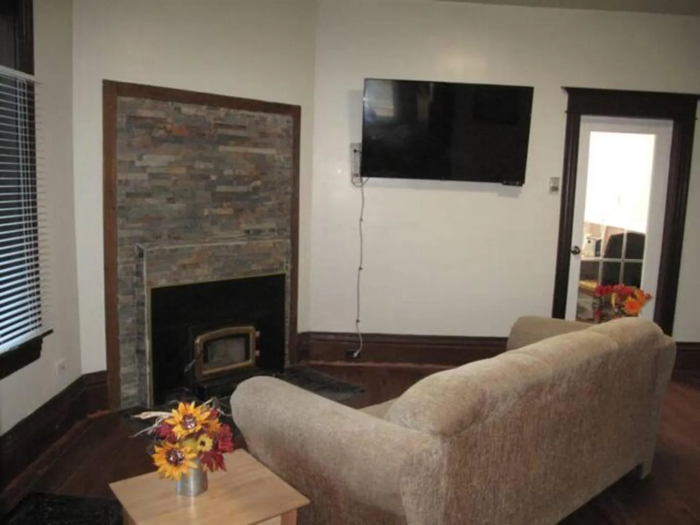 Living room in Wolseley the heart of the city !