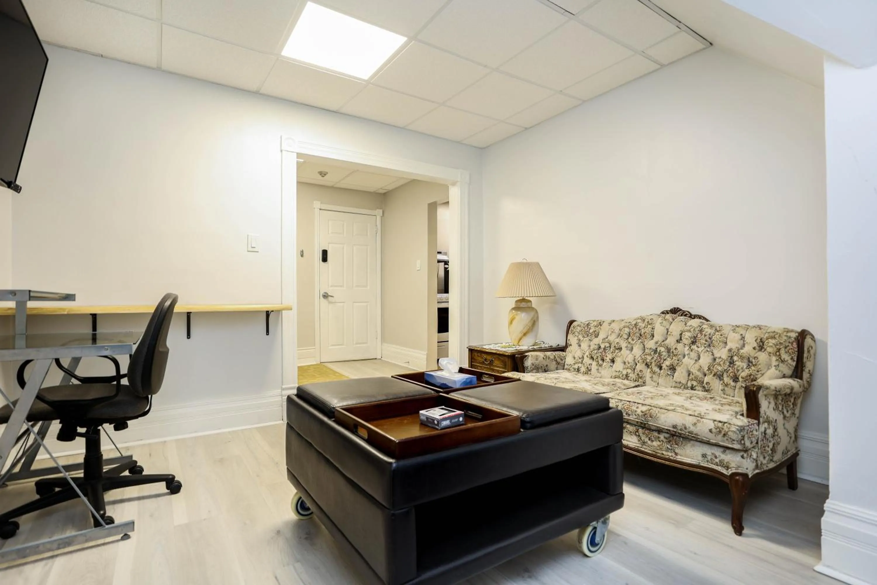 Living room in Wolseley the heart of the city !