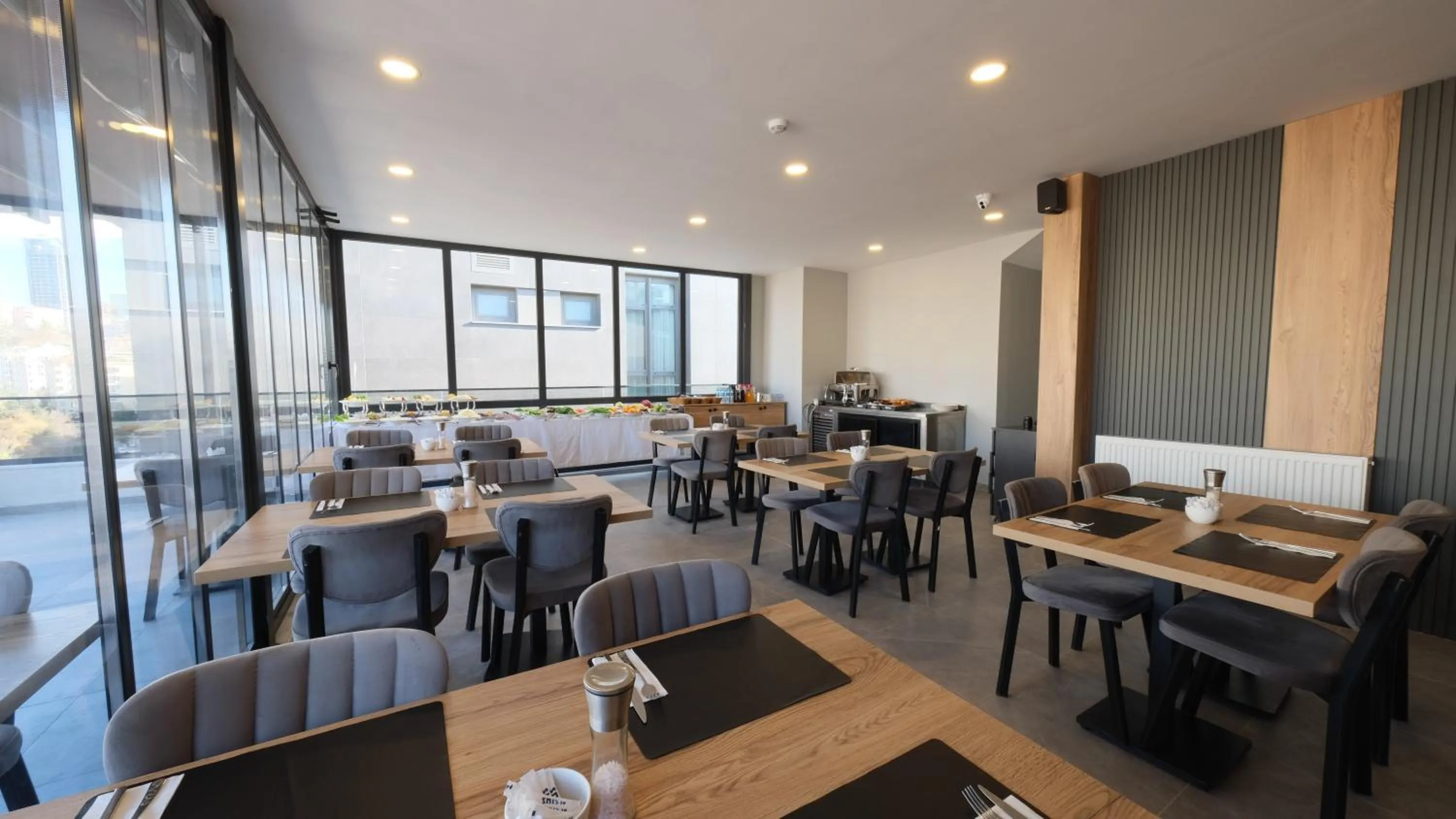 Breakfast in Sirius Hotel Deluxe