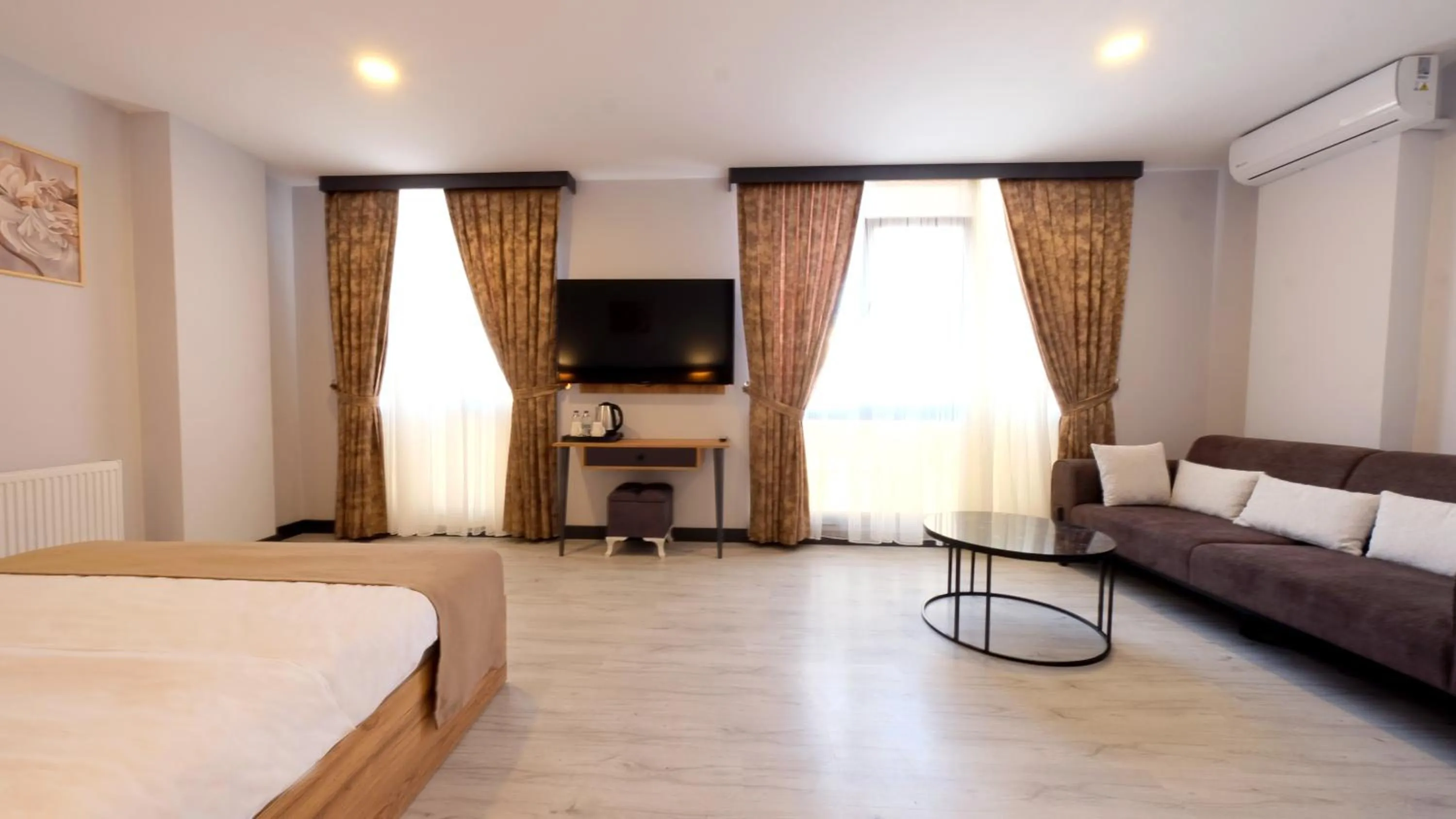 Bed in Sirius Hotel Deluxe