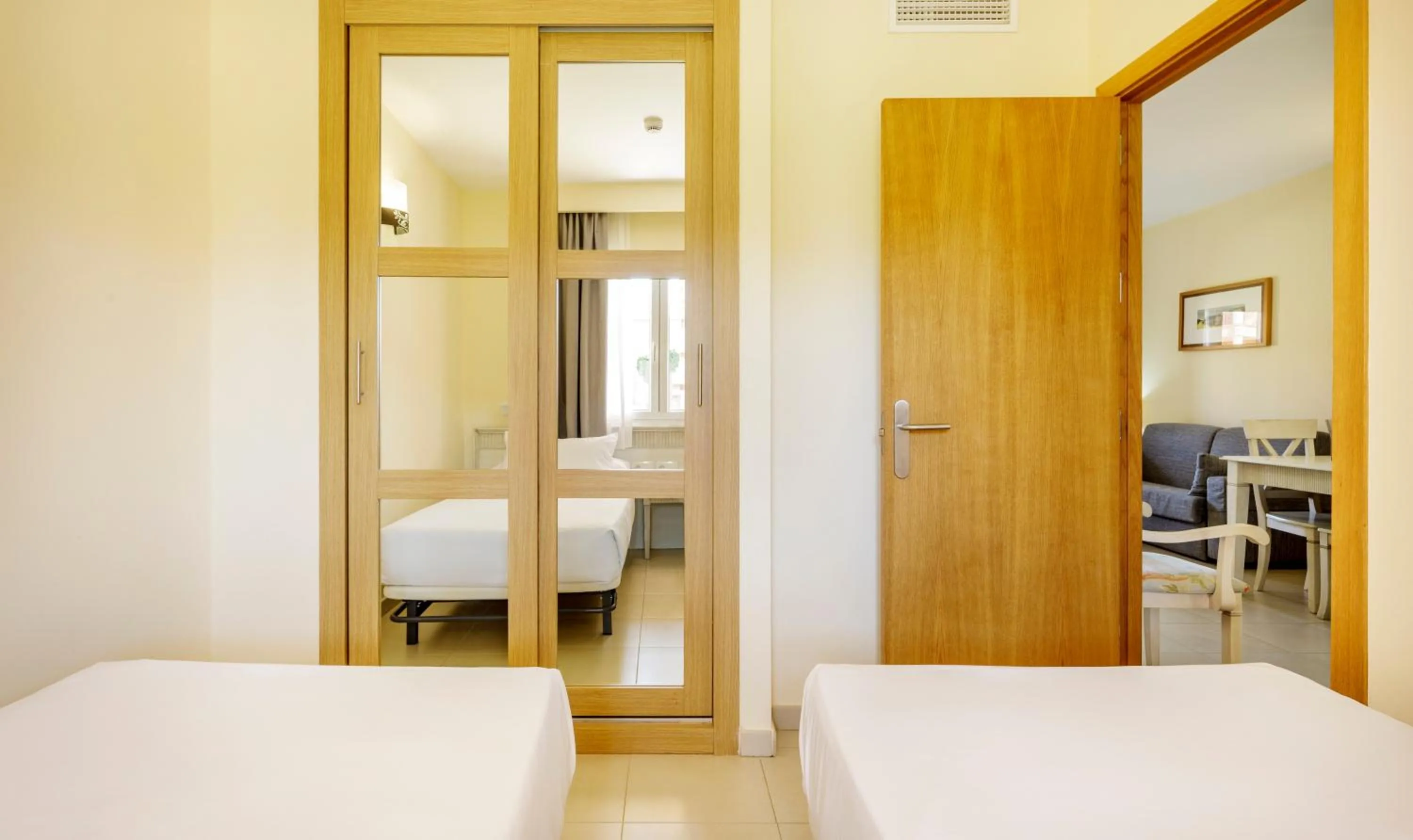 Bedroom, Bed in Ilunion Sancti Petri