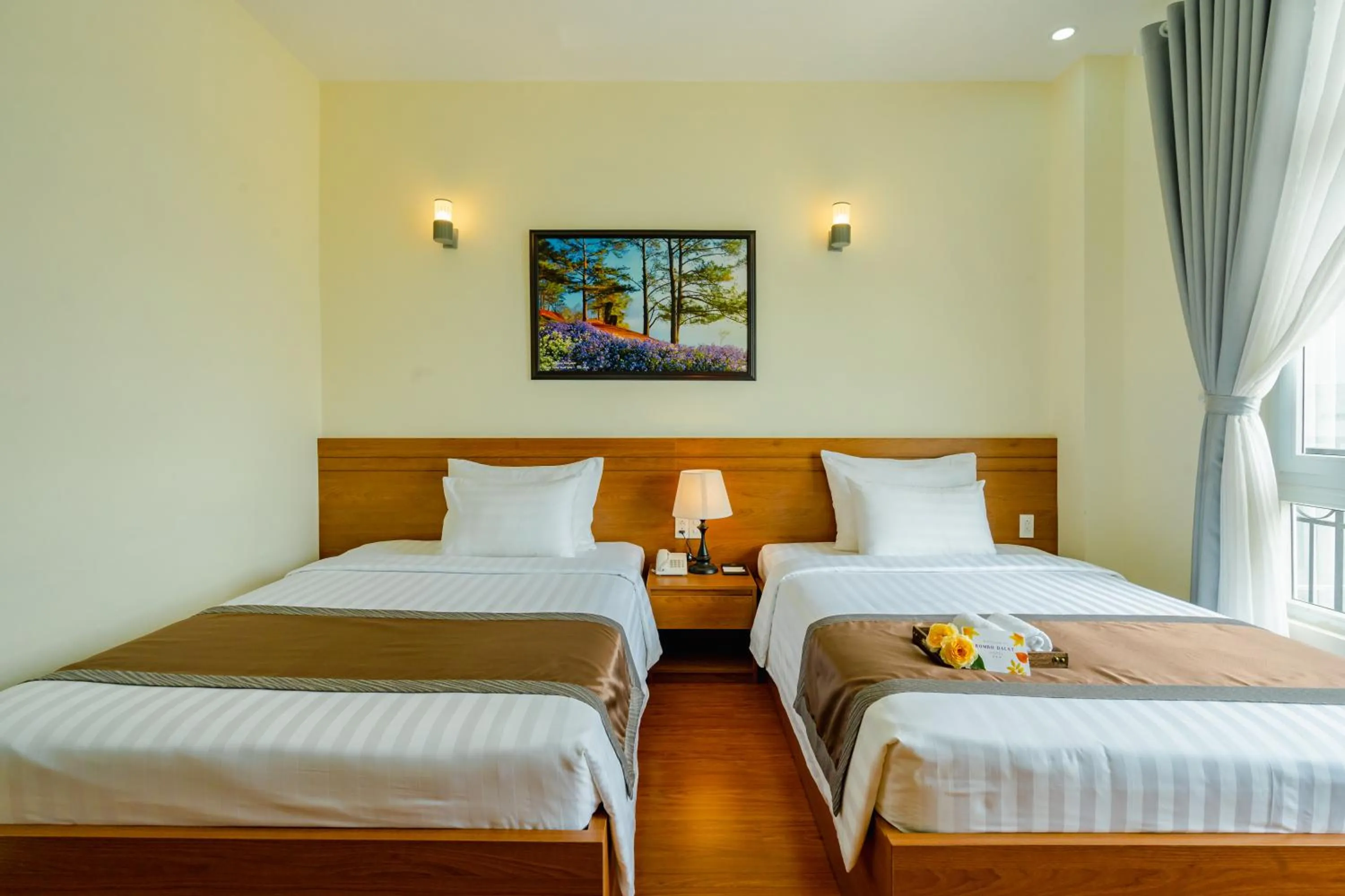 Photo of the whole room, Bed in Bombo DaLat Hotel